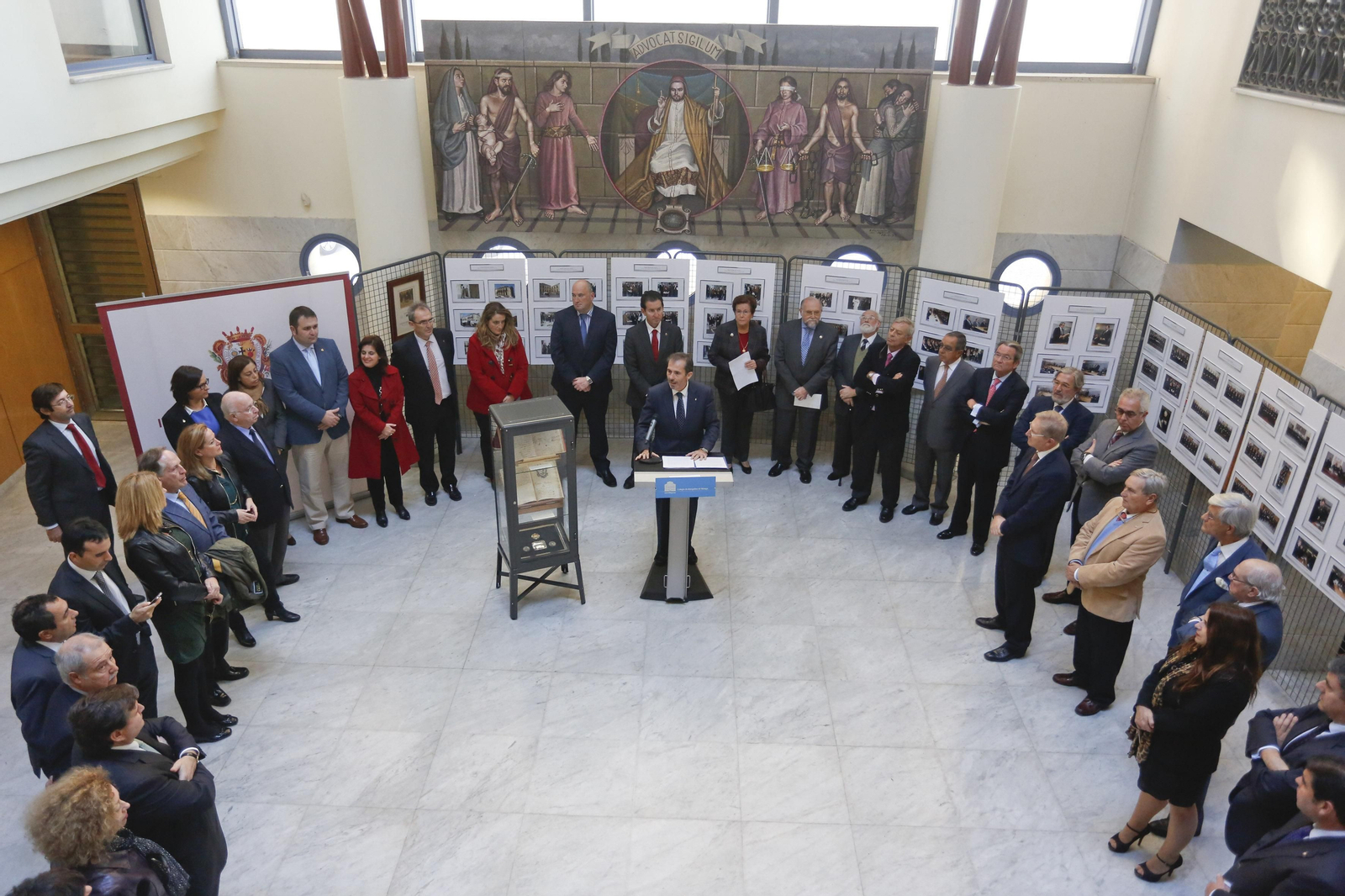 El decano del Colegio de Abogados de Málaga en un acto de la sede