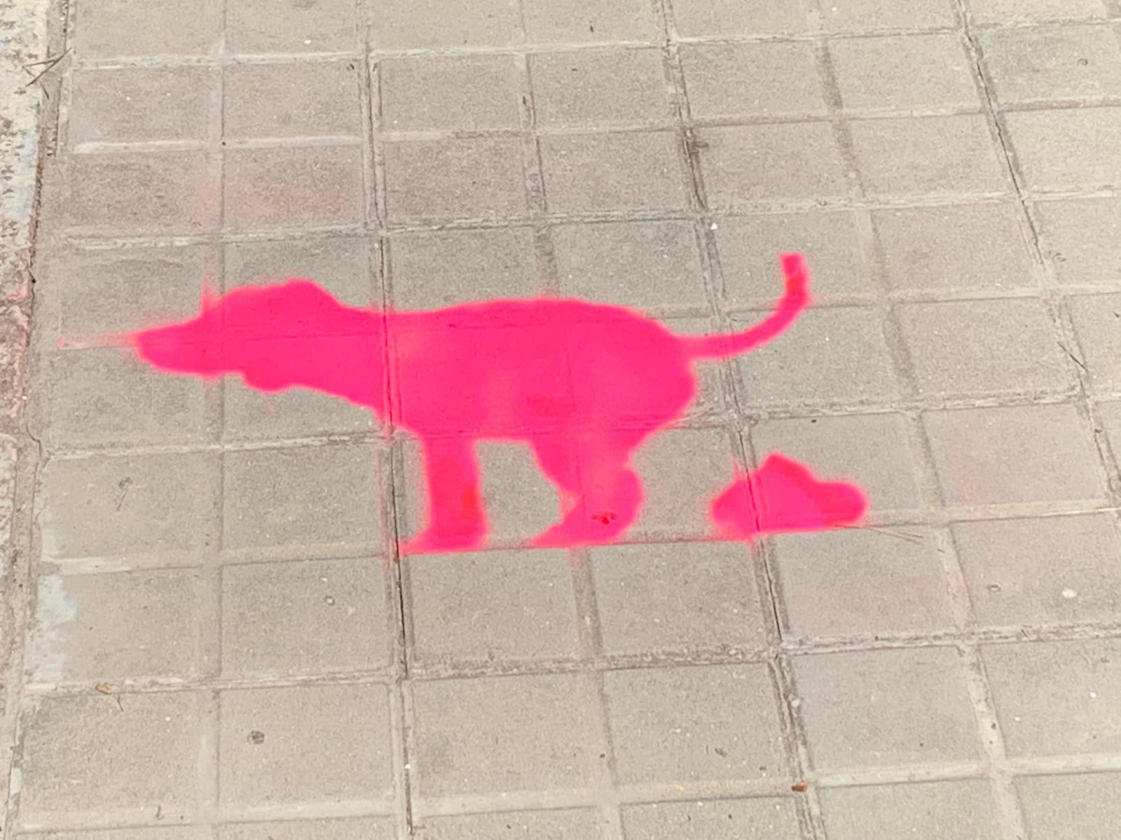 Una de las siluetas que puede verse en las calles de Estella.