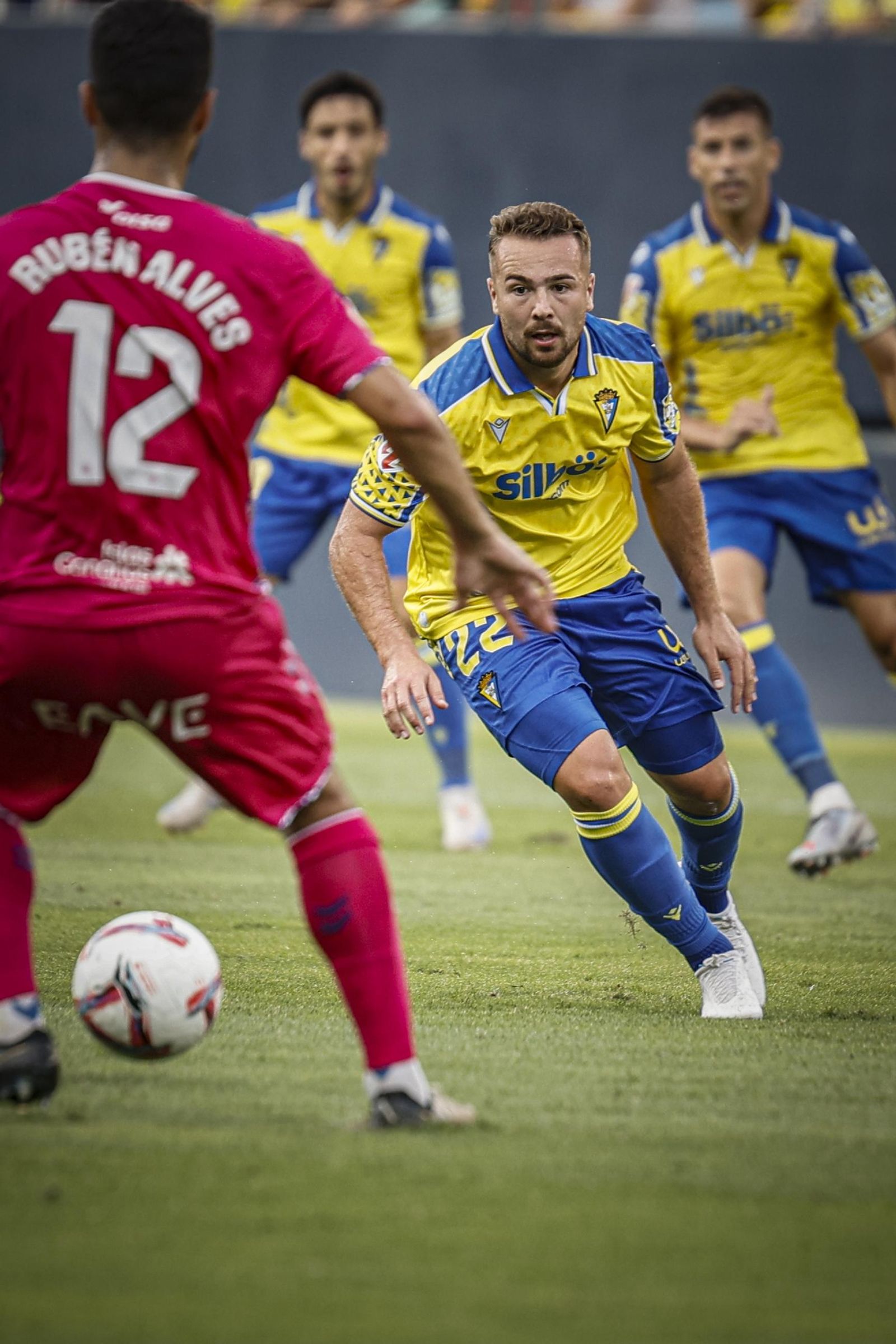 Búscate entre las fotos del partido de fútbol Cádiz CF - CD Tenerife de la Liga Hypermotion