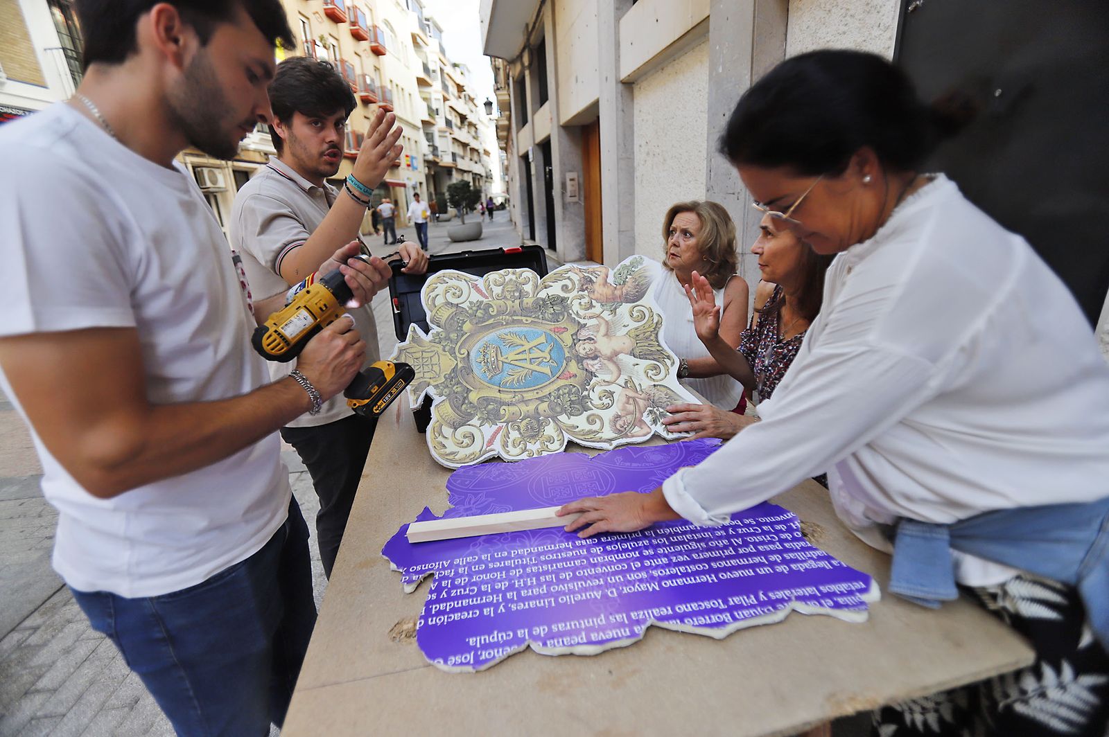 Imágenes de los preparativos para la Coronación de Amargura