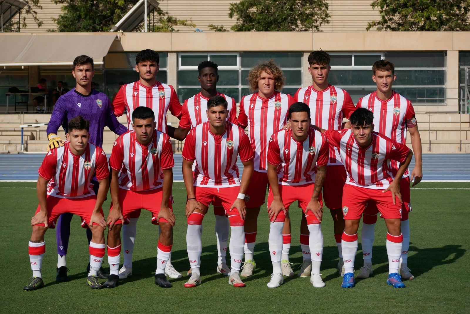 Once presentado por el conjunto rojiblanco en su primer encuentro de pretemporada disputado en el Anexo del Estadio de los Juegos Mediterráneos.