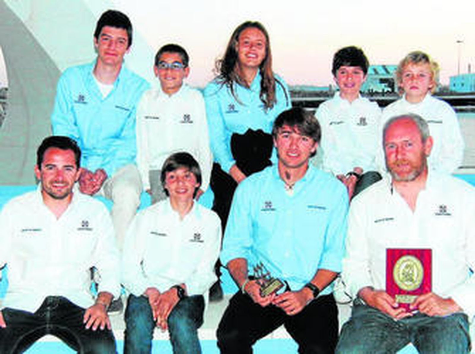 Armando Campoy, Ortiz, Lourdes Campoy, Cordón e Infante; abajo, Fuillerat (entr.), Salas, Flores y Barrero (entr.).