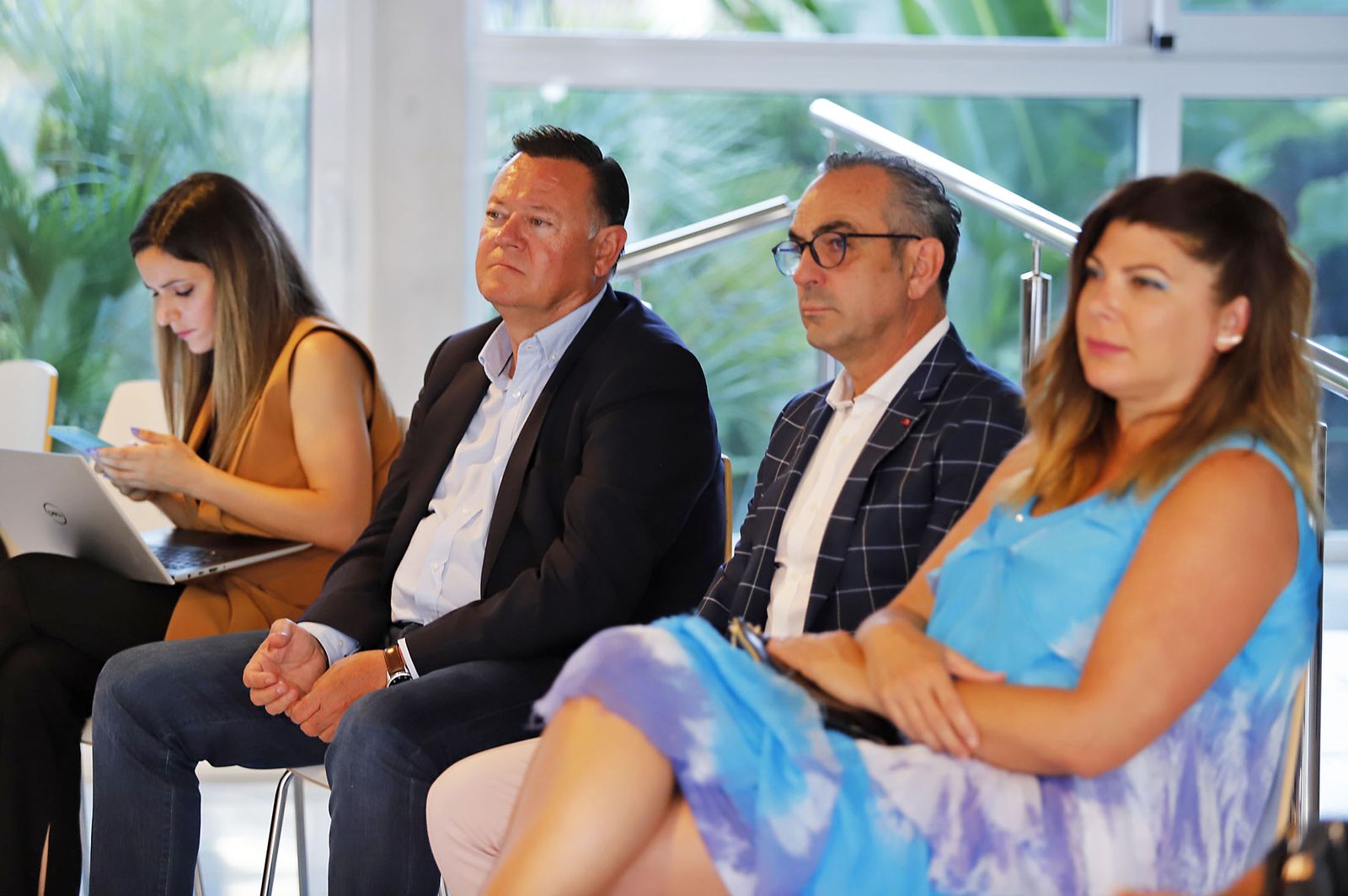 Imágenes del debate de "La Noche de los Frutos Rojos"