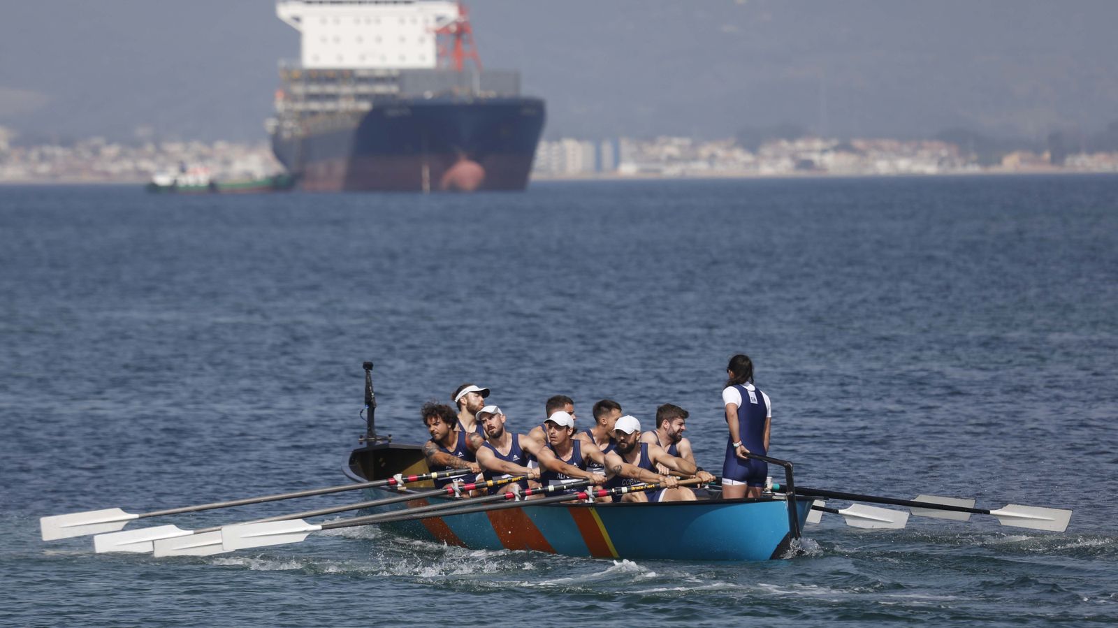 Las fotos de la segunda jornada del Campeonato de España de remo en banco fijo LLaut de La Línea