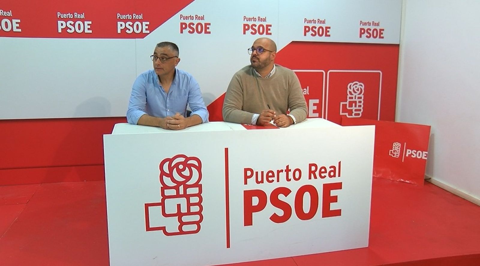 Miguel Ángel Sánchez y Carlos Salguero, del PSOE de Puerto Real, en rueda de prensa