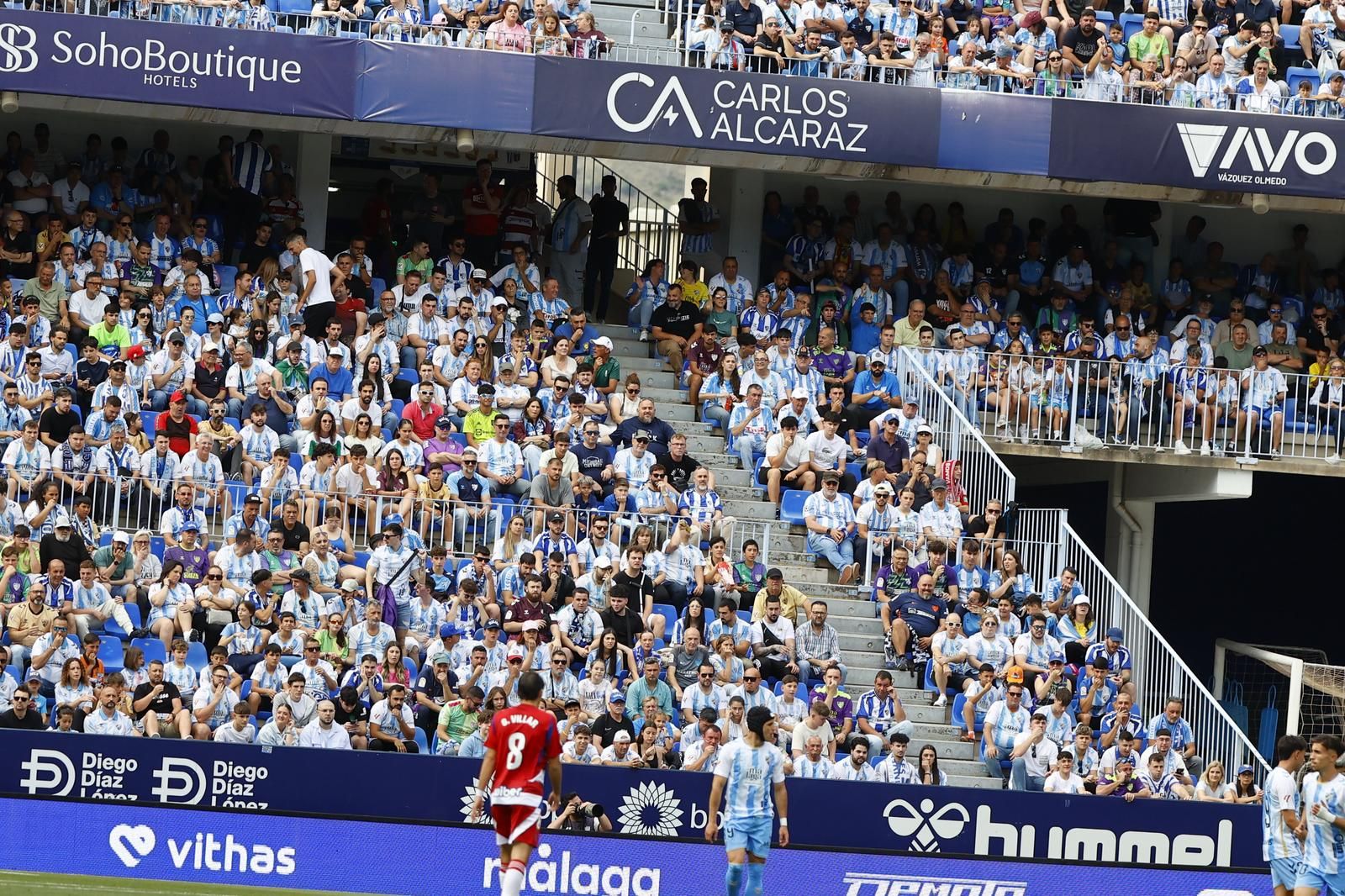 Búscate en el Málaga CF - Granada en las gradas de La Rosaleda