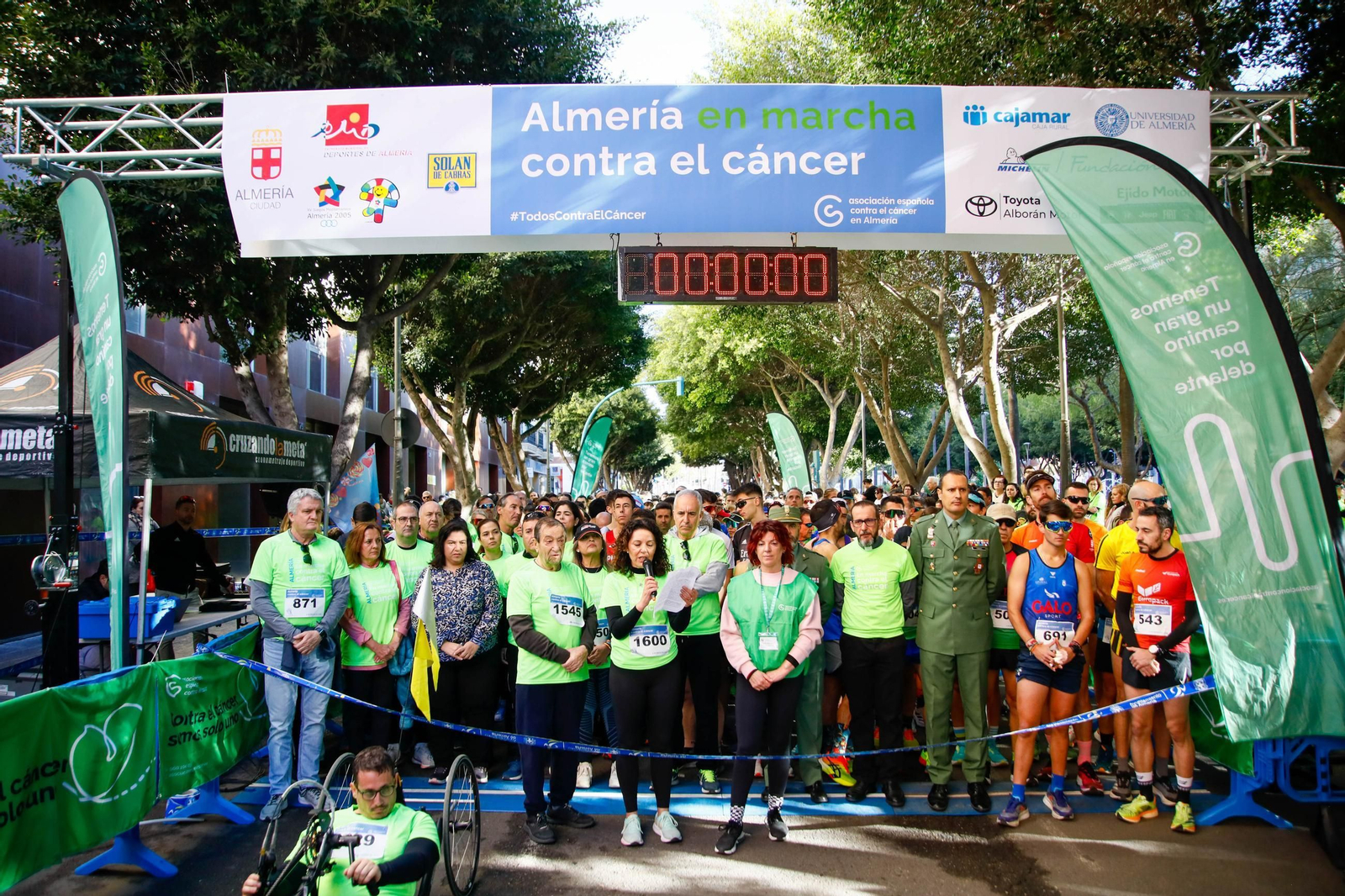 Imágenes de la Carrera contra el Cáncer de Almería