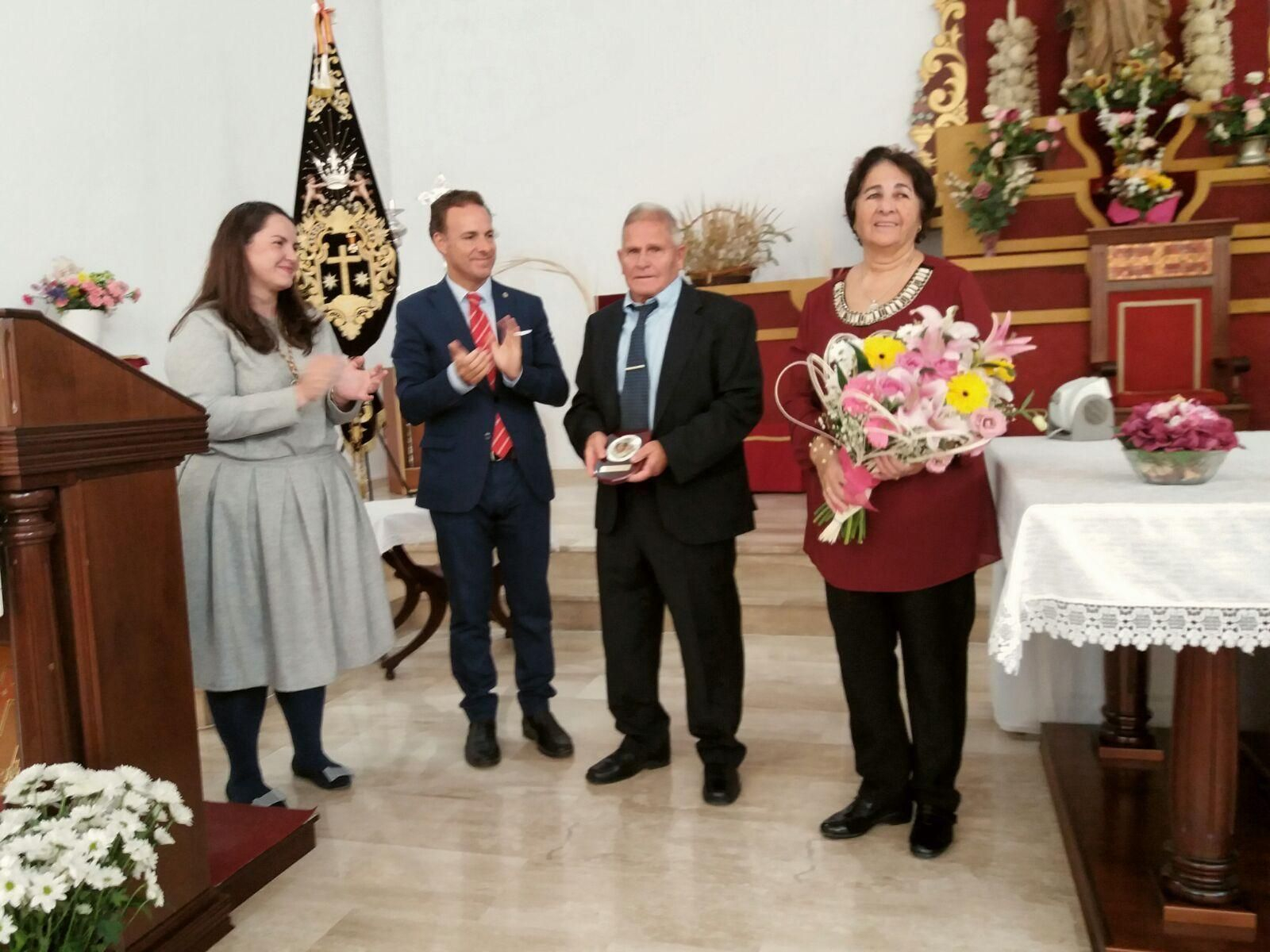 Autoridades políticas, cuerpos de seguridad y entidades del sector pesquero acudieron a la misa en San Marcos.