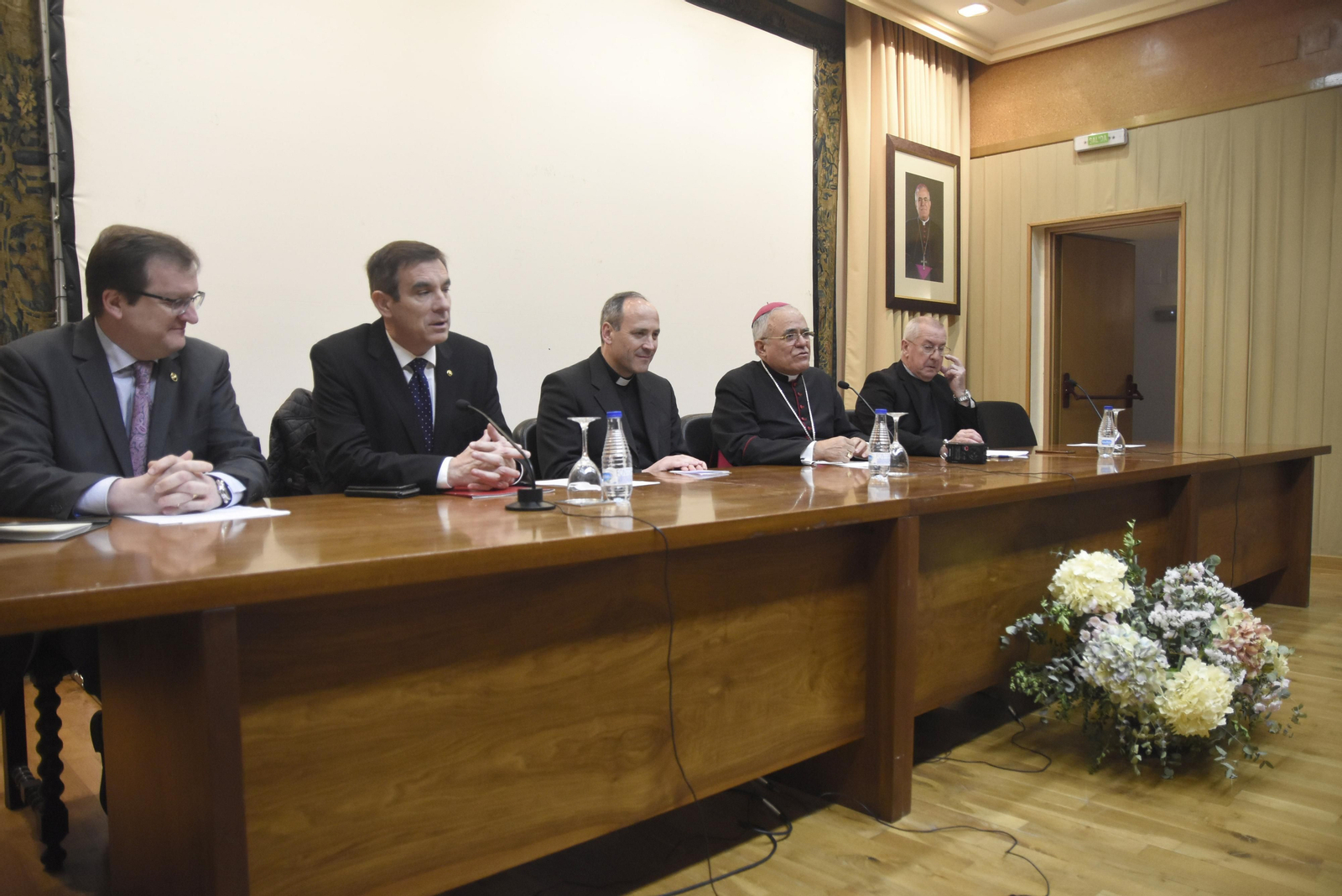 Un momento del encuentro celebrado en el Palacio Episcopal.