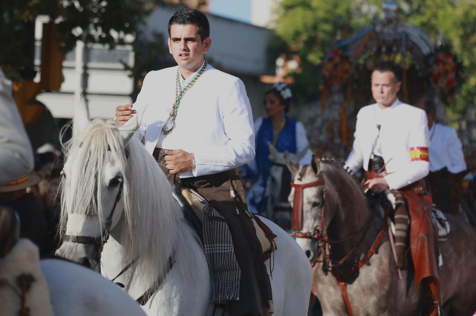 Las mejores imágenes de los peregrinos en la salida de Emigrantes