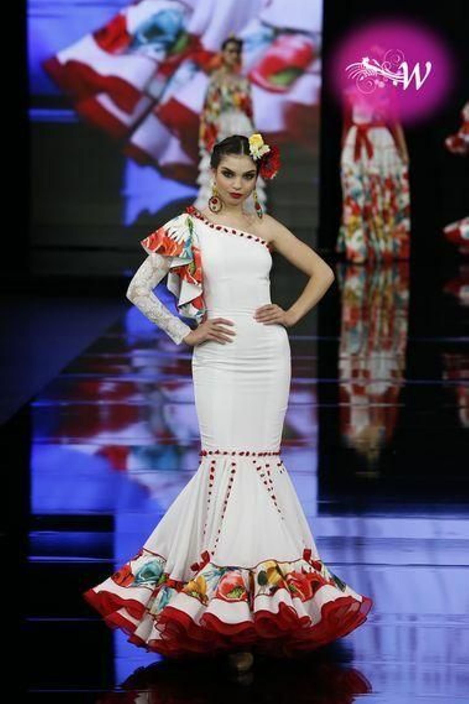 Carmen Vega presenta su colección en SIMOF 2020, todas las fotos de su desfile