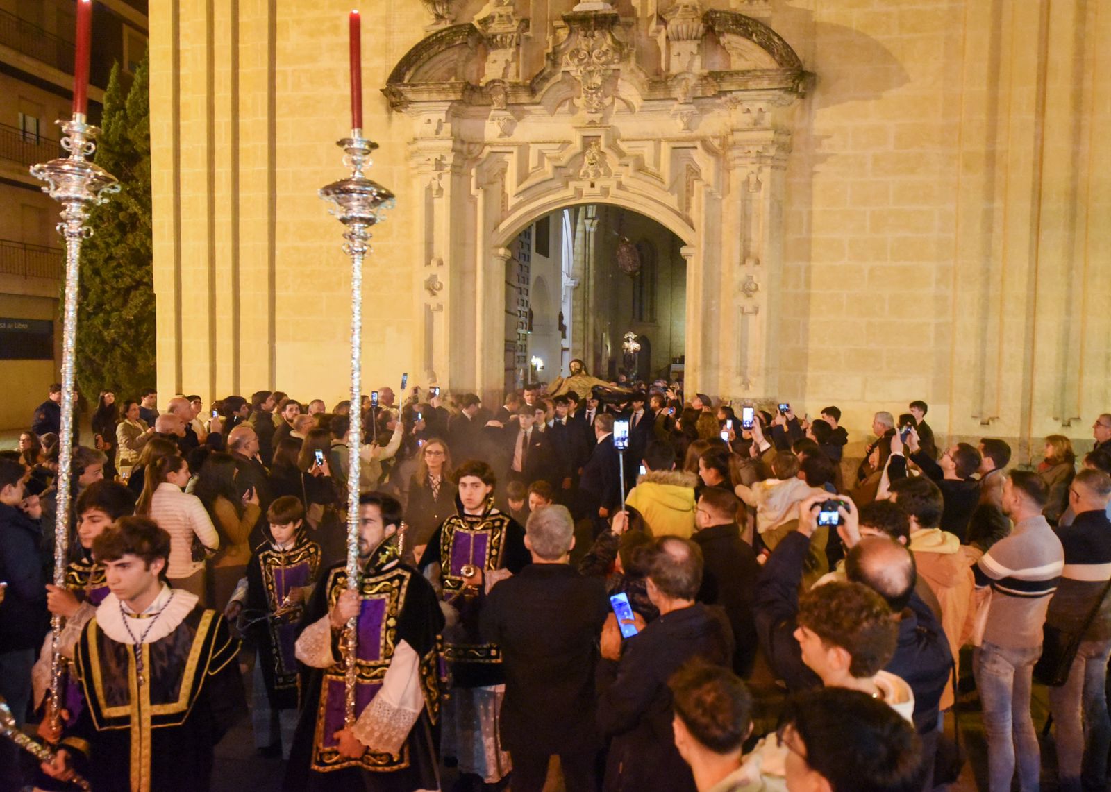 Las fotos del vía crucis de la hermandad de la Buena Muerte