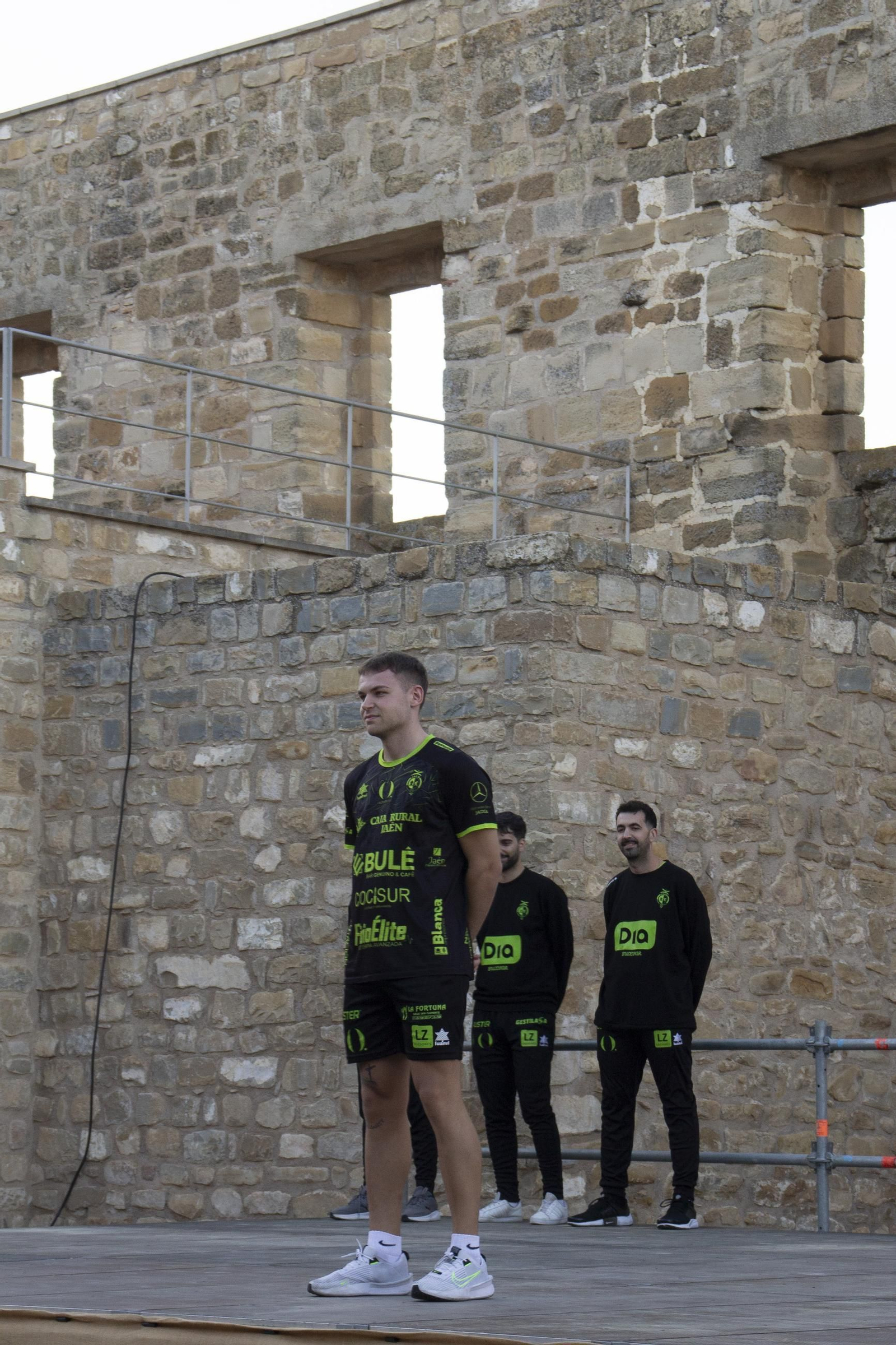 Presentación del Jaén Paraíso Interior FS en el Castillo de Sabiote, en imágenes
