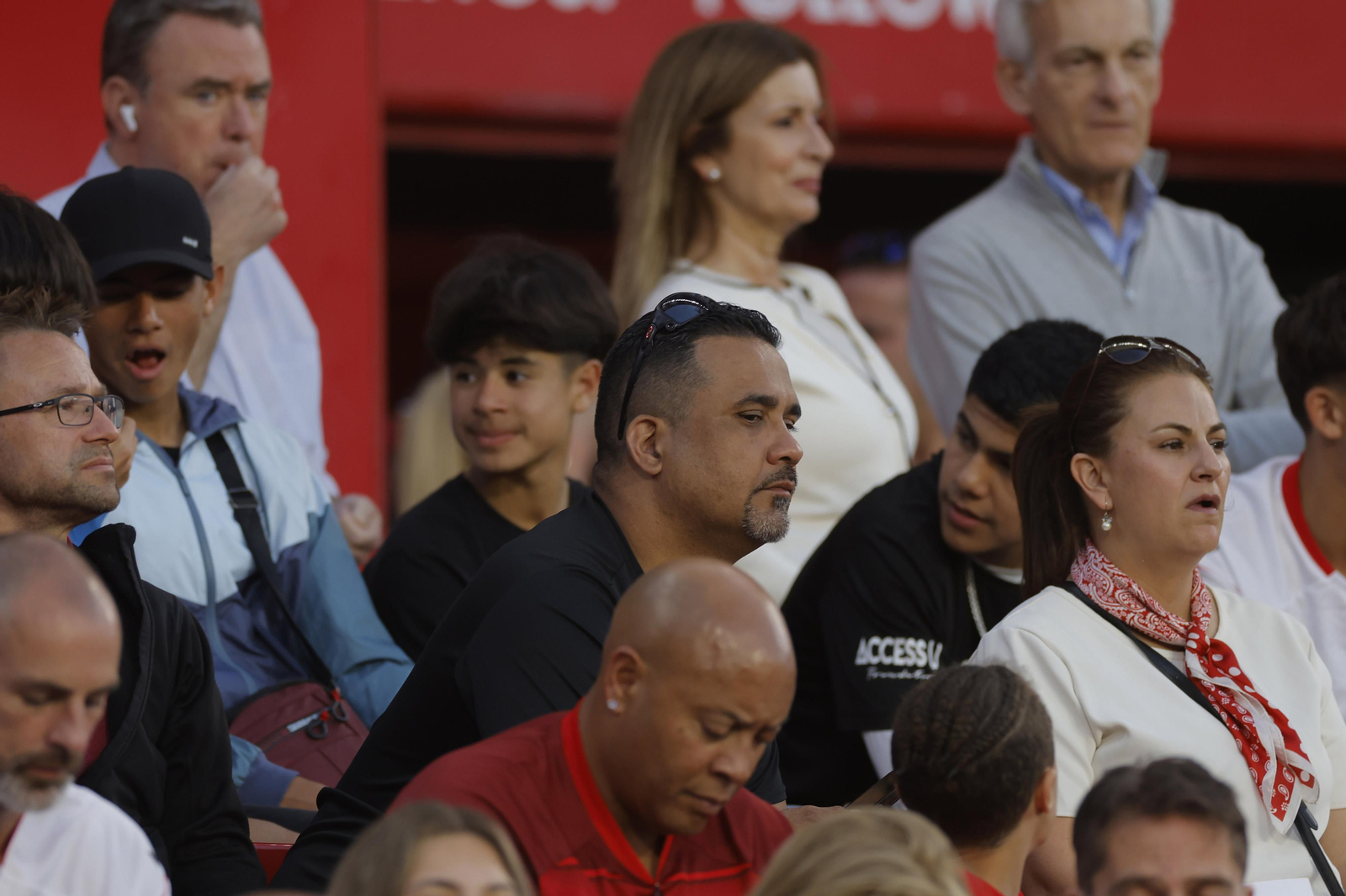 Búscate en las fotos del Sevilla-Celta