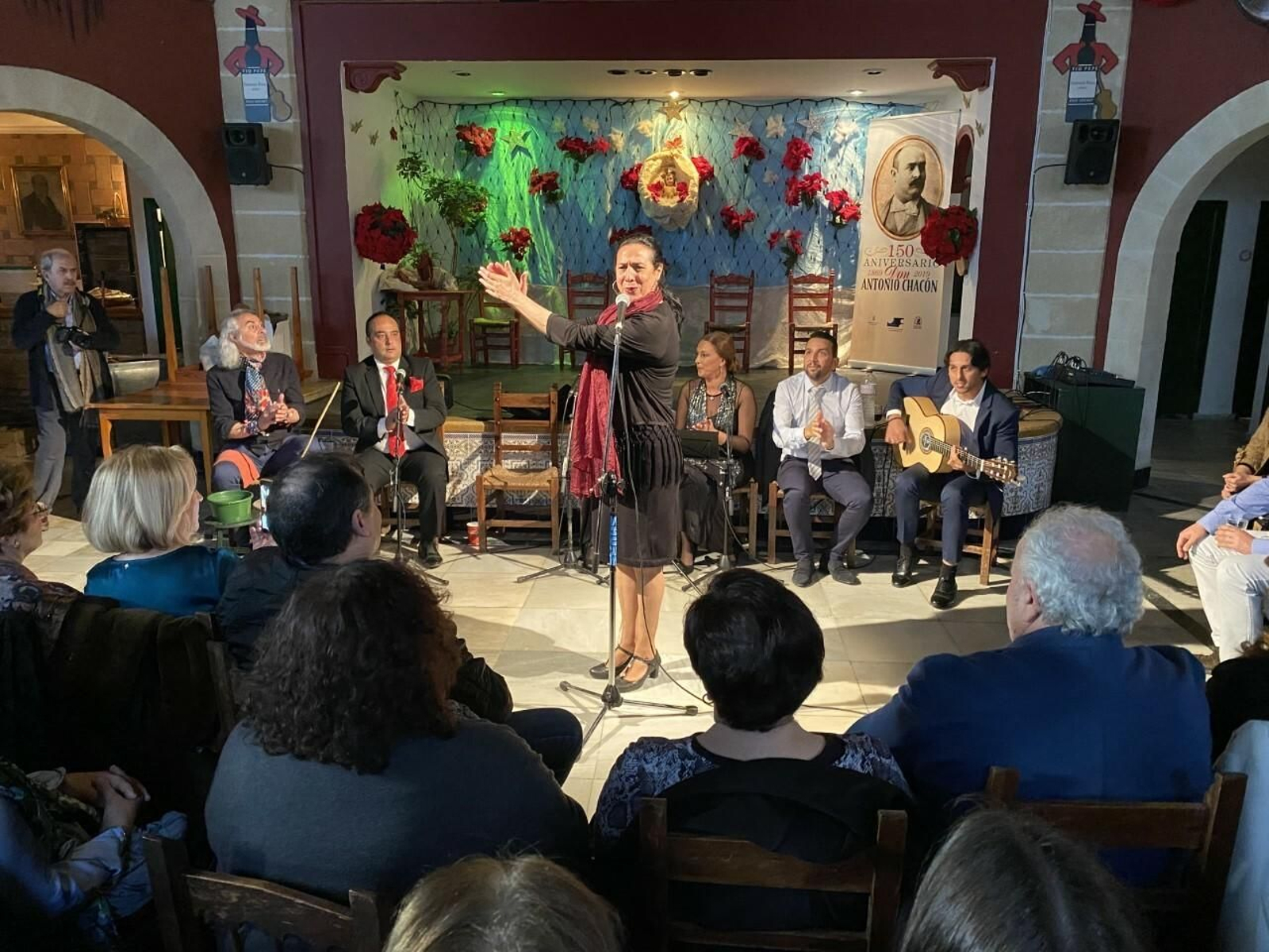 Imágenes de la zambomba de socios en Don Antonio Chacón