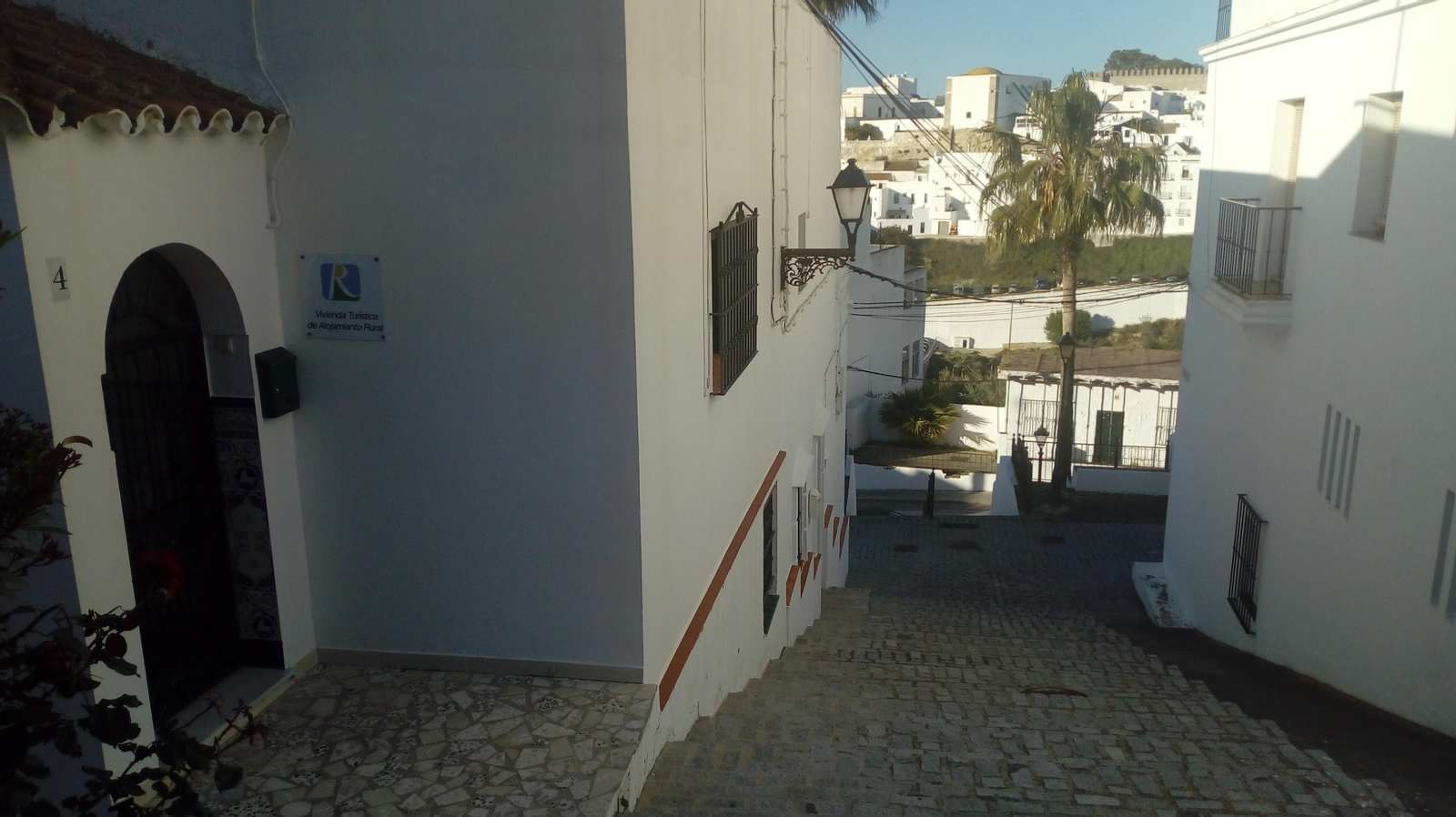 Una de las viviendas turísticas existentes en el casco urbano vejeriego.
