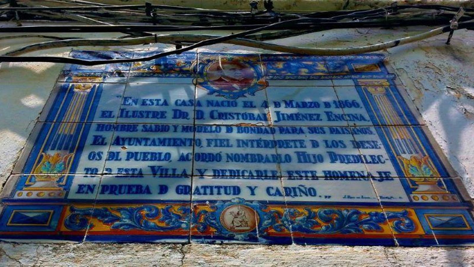 La placa al doctor Jimenez Encina. La placa al doctor Jimenez Encina.