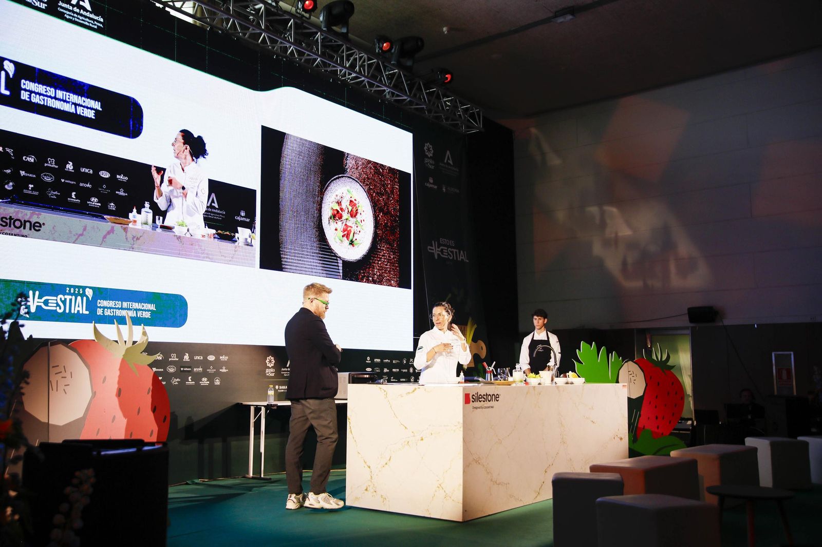 Imágenes del último día del Congreso Internacional Vestial 2025 en el Palacio del Toyo