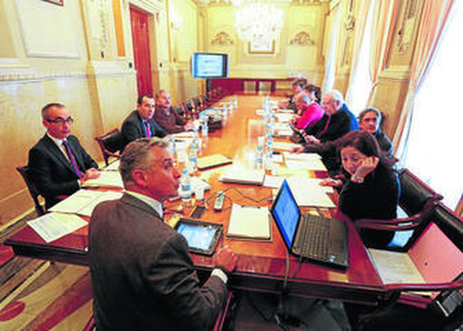 Plata, durante una de las reuniones del Consejo de Administración del Puerto.