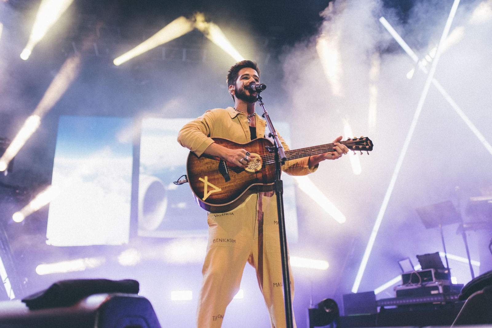 Imágenes del concierto de Camilo en la Plaza de Toros de La Merced