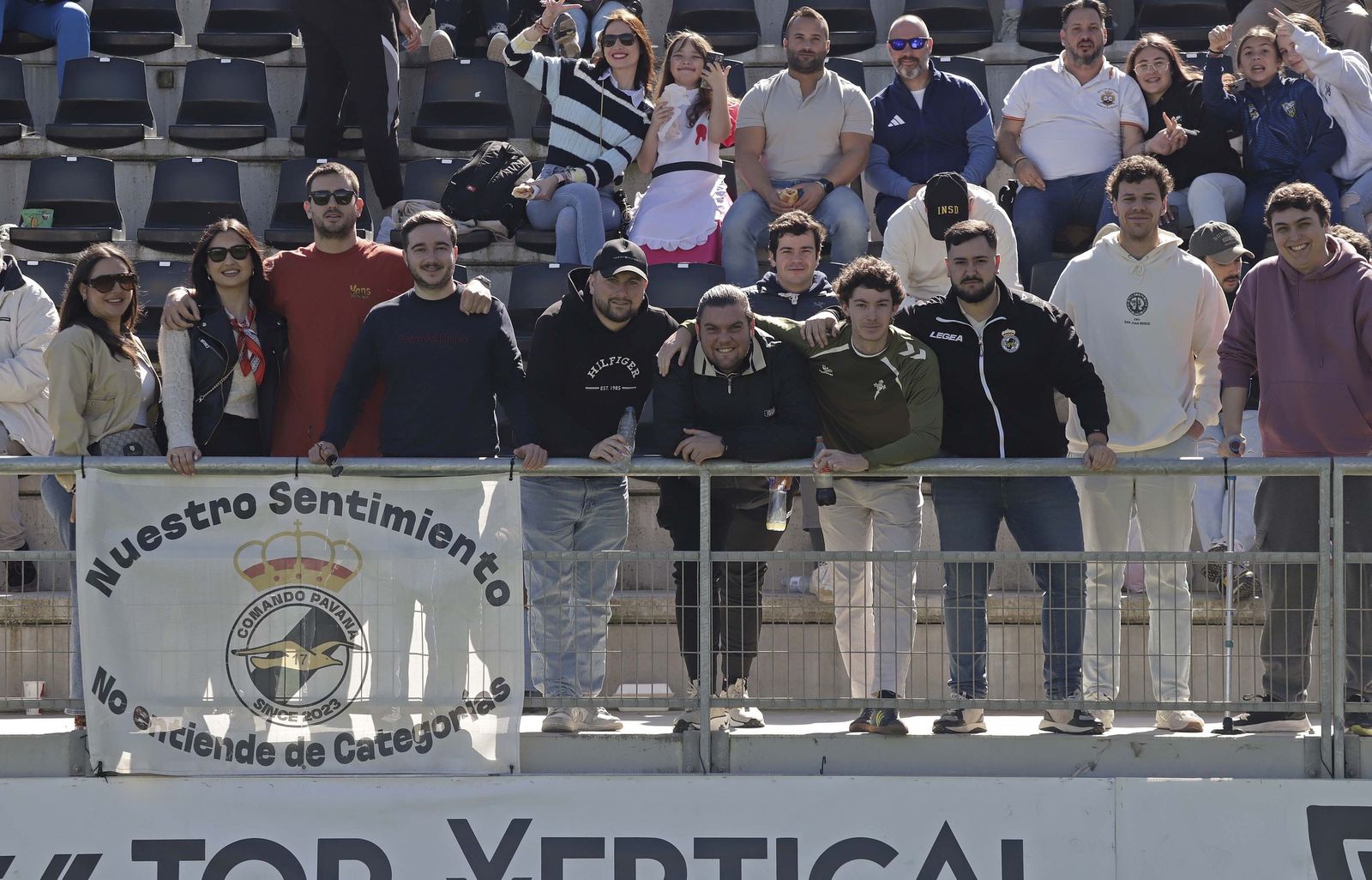 Búscate en el Ciudad de La Línea durante el Balona - San Roque de Lepe de Tercera Federación