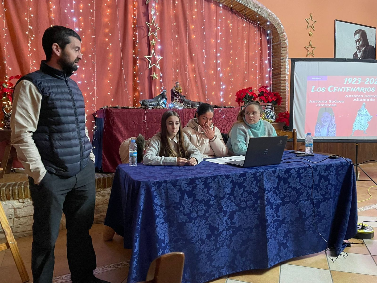 Un momento del acto en la Peña Terremoto.