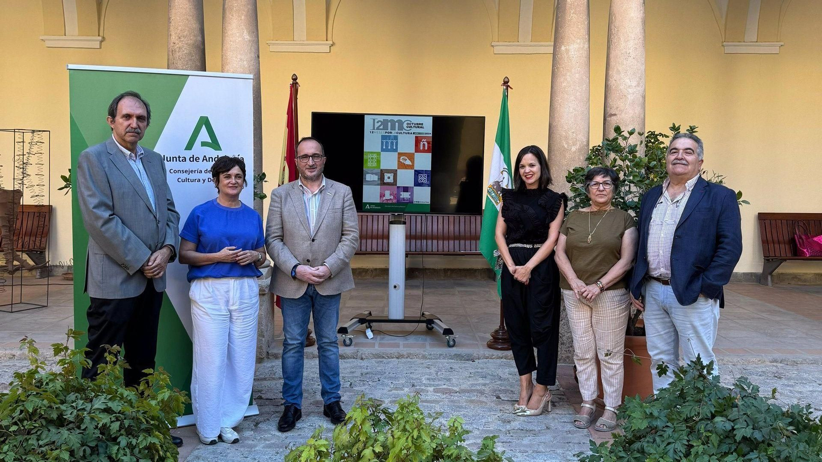 Presentaicón de 'Octubre Cultural'.