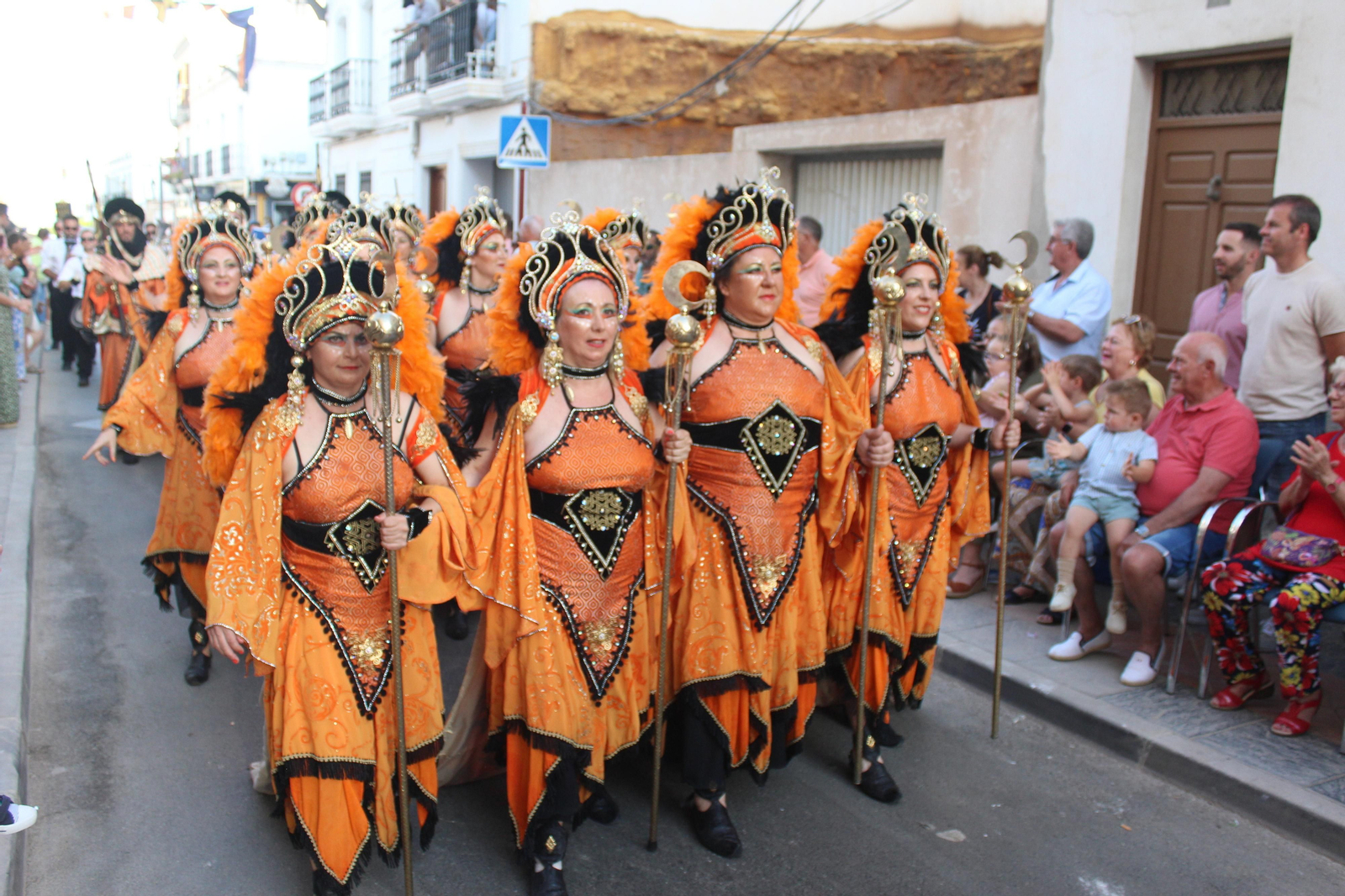 El desfile de Moros y Cristianos de Vera, en imágenes