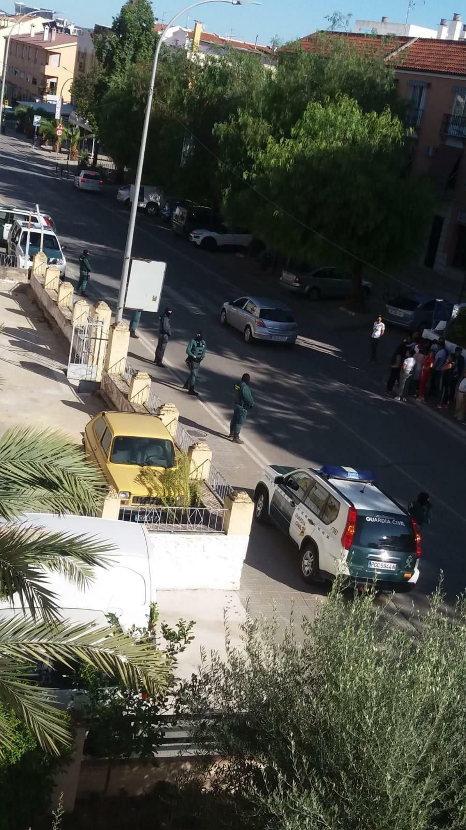 Dispositivo de la Guardia Civil durante los registros.