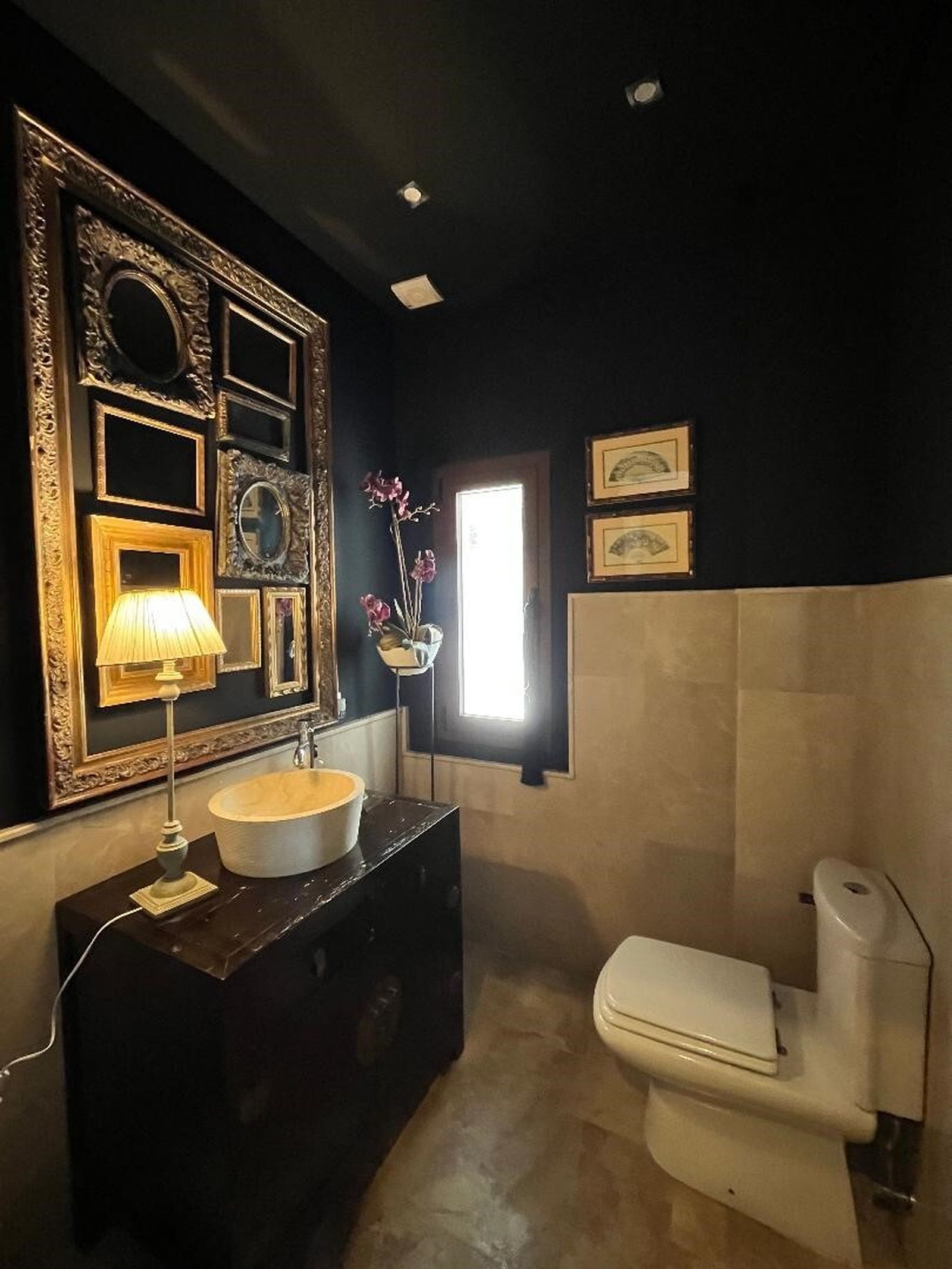 Imágenes de una casa con encanto en Rota