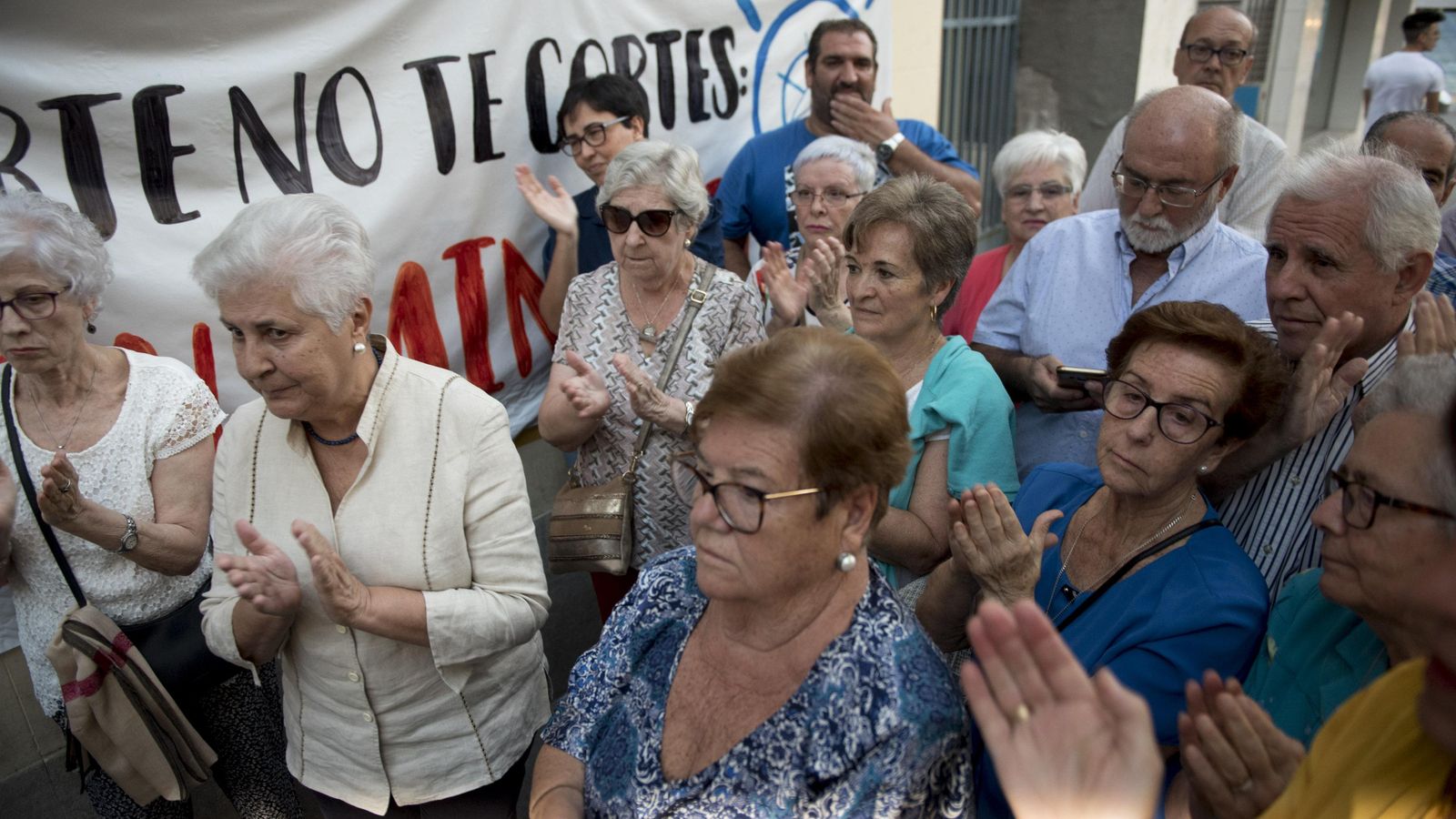 Varios de los vecinos que acudieron al fin del encierro.