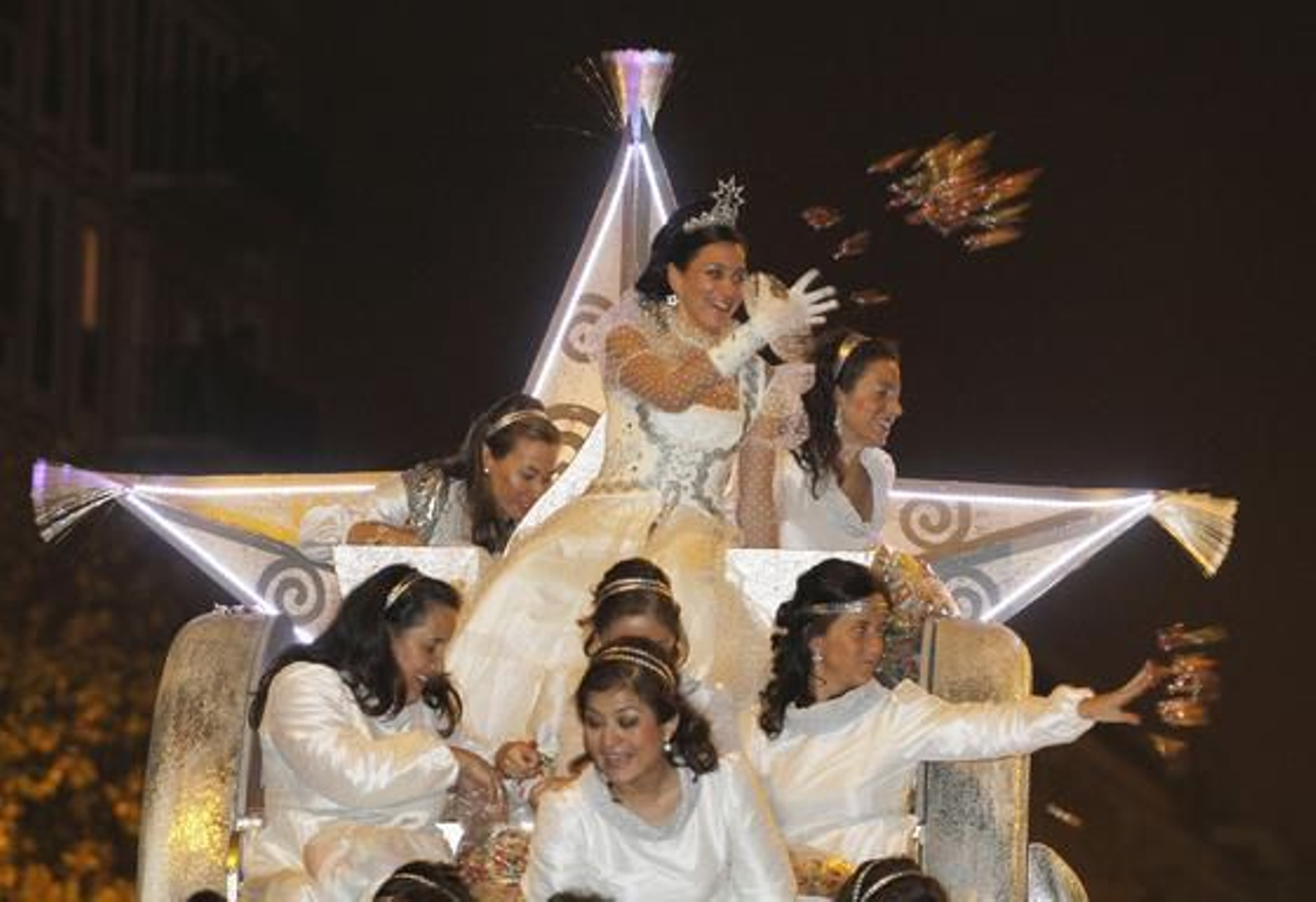 Imégenes de la Cabalgata de Reyes Magos por las calles de la ciudad.

Foto: Victoria Hidalgo