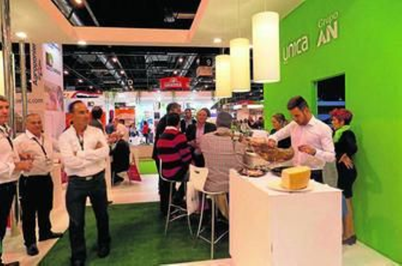 El estand de Unica Group está siendo uno de los más concurridos en esta Feria.