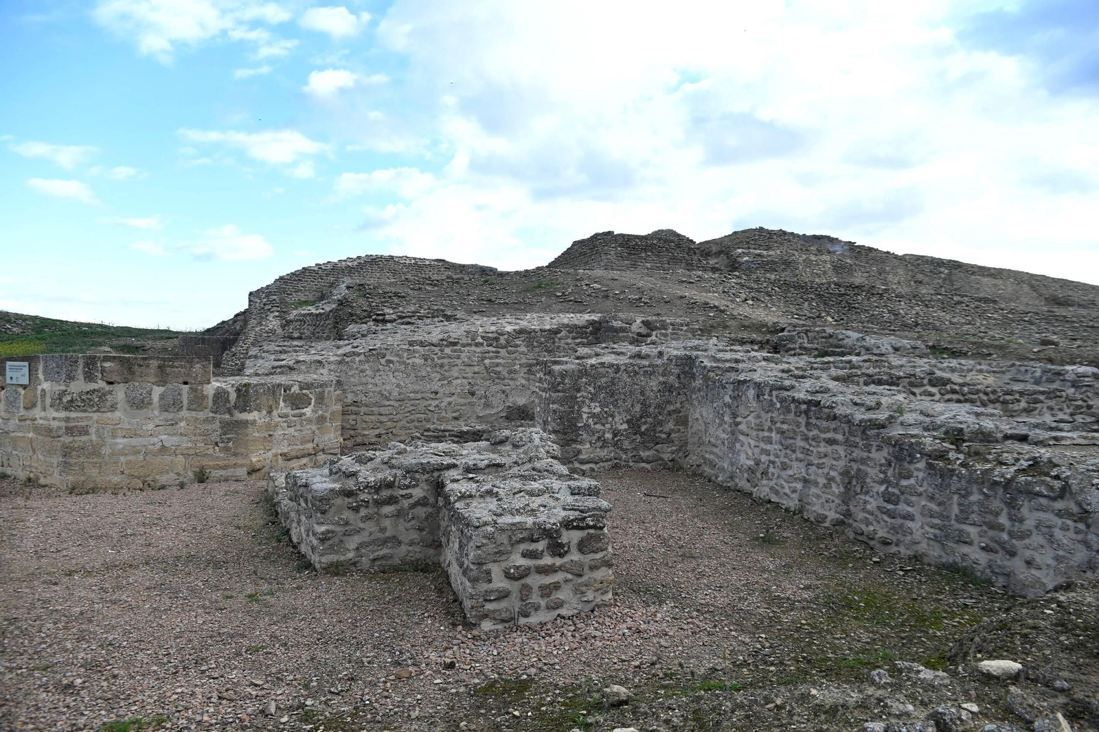 Una visita en imágenes al espectacular yacimiento de Ategua, en Córdoba