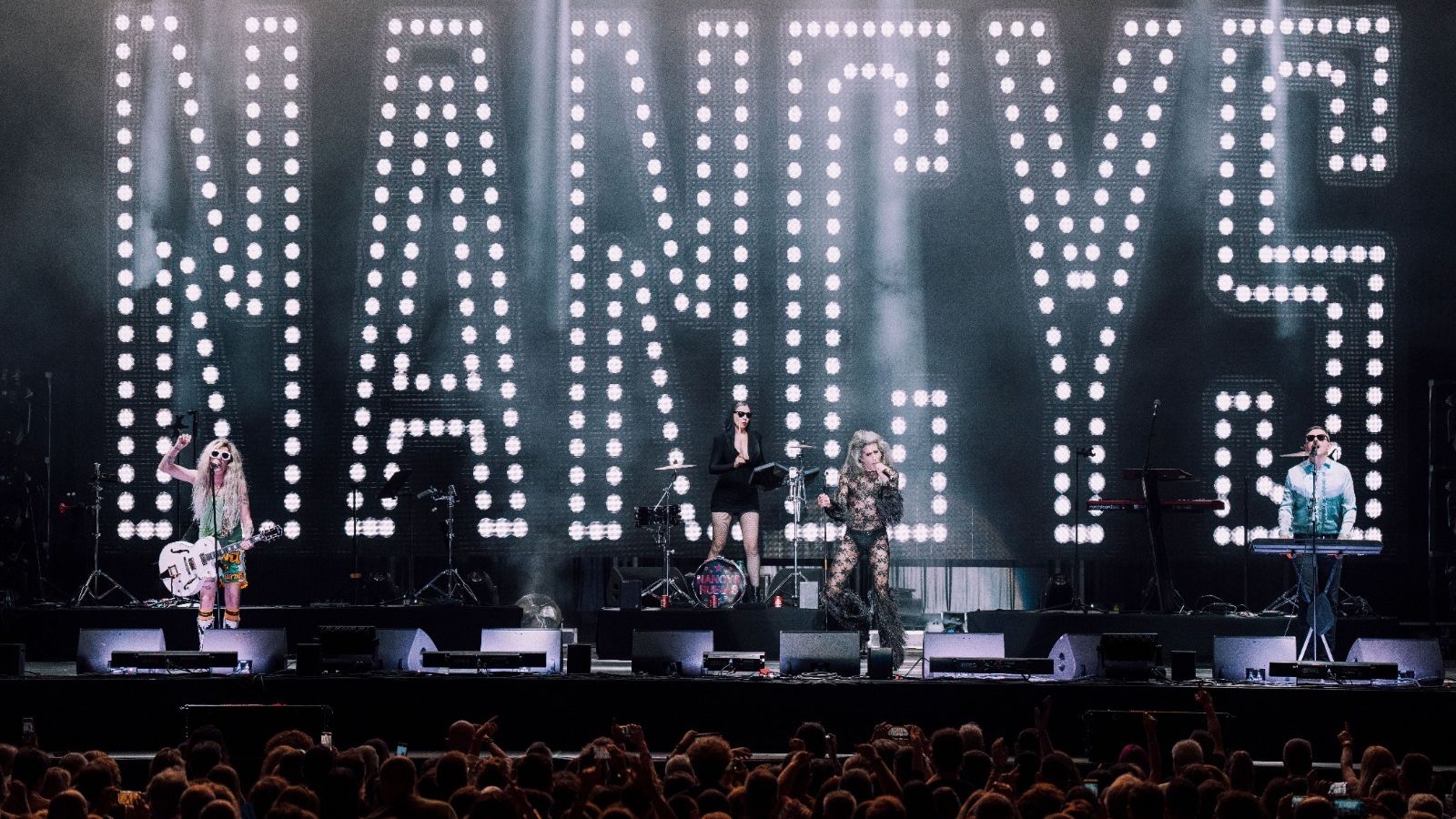 Las Nancys Rubias sobre el escenario