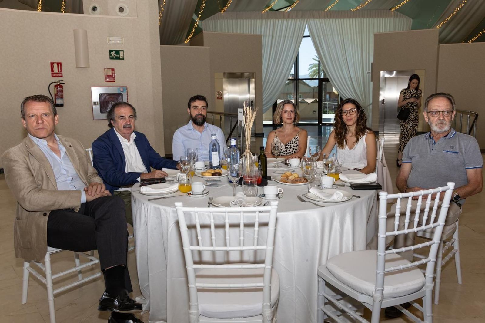 La sociedad jiennnese ha acompañado al Grupo Joly en su desayuno con la consejera.