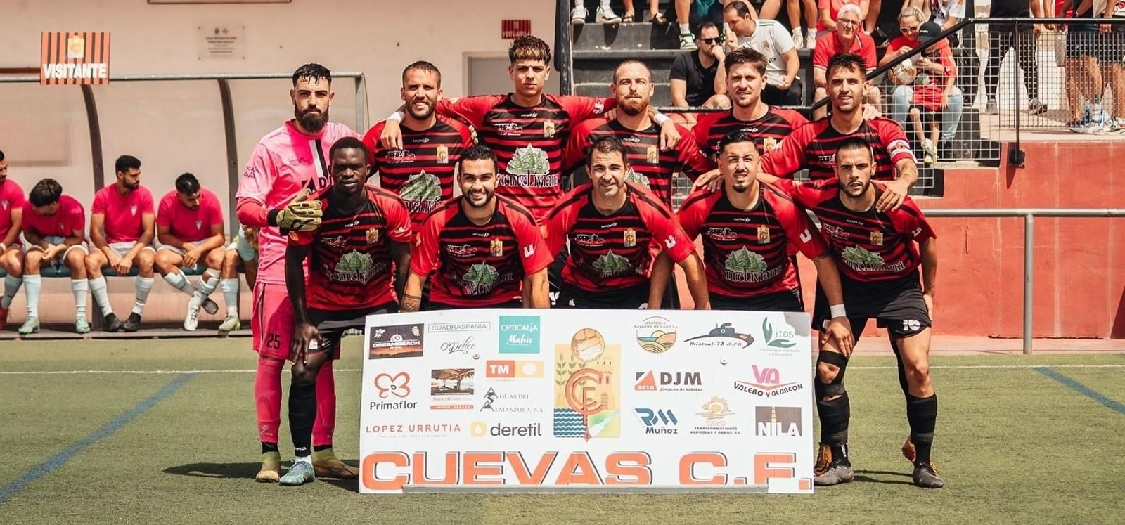 Once presentado por el Cuevas en su partido de ida de la final del play off de ascenso a División de Honor.