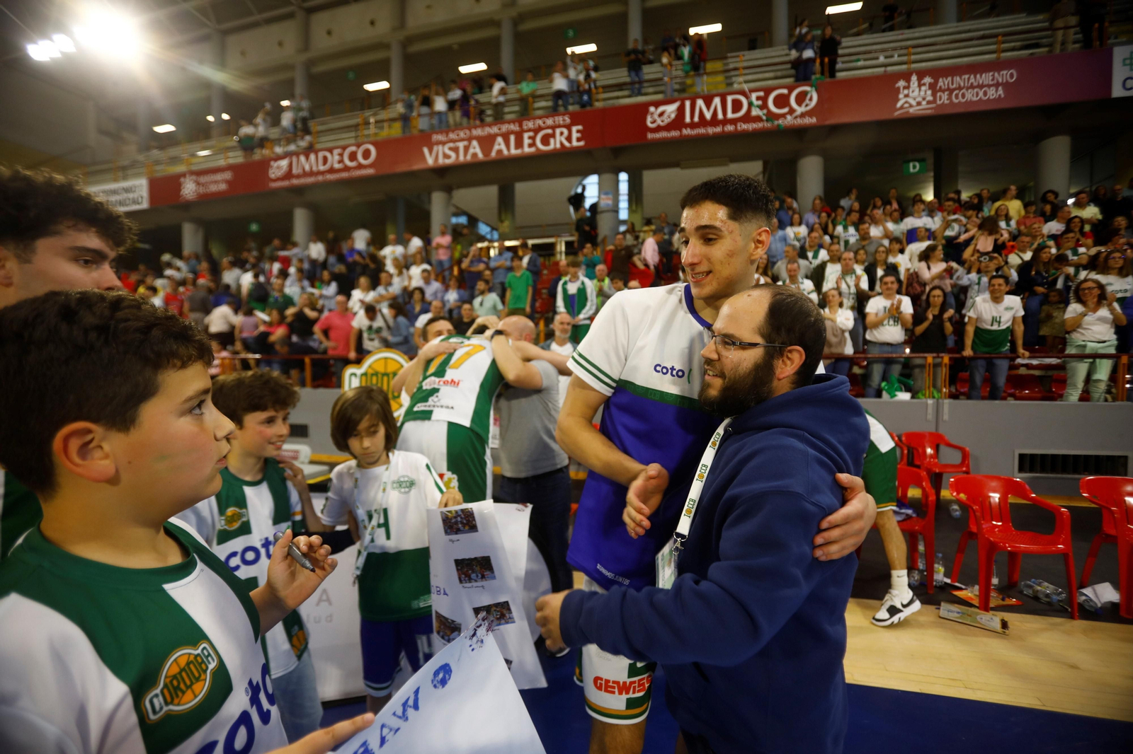 Las mejores fotos del triunfo del Coto Córdoba sobre el Jaén Paraíso Interior en Vista Alegre