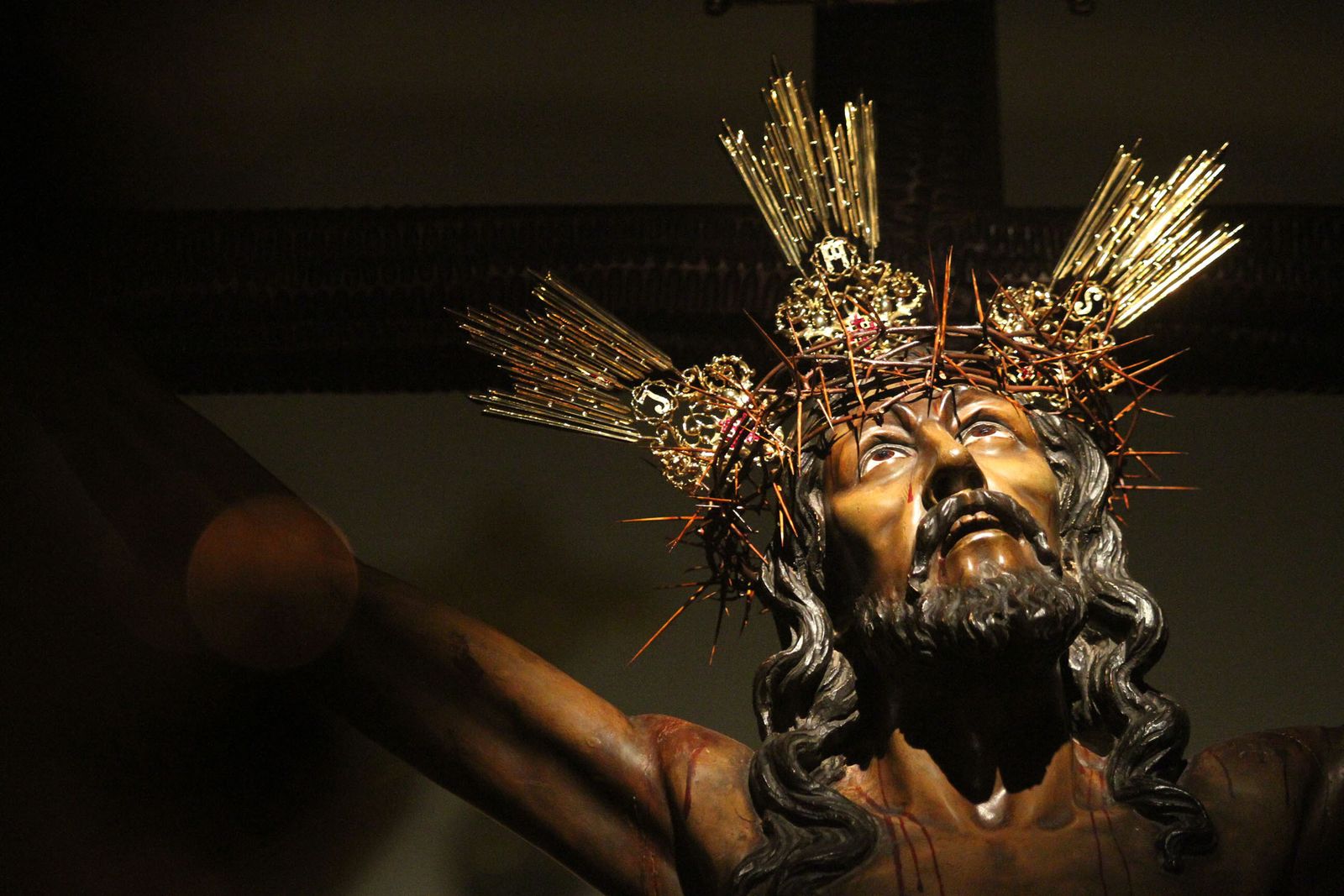 El Cristo de la Expiración preside el Vía Crucis del Consejo de Hermandades