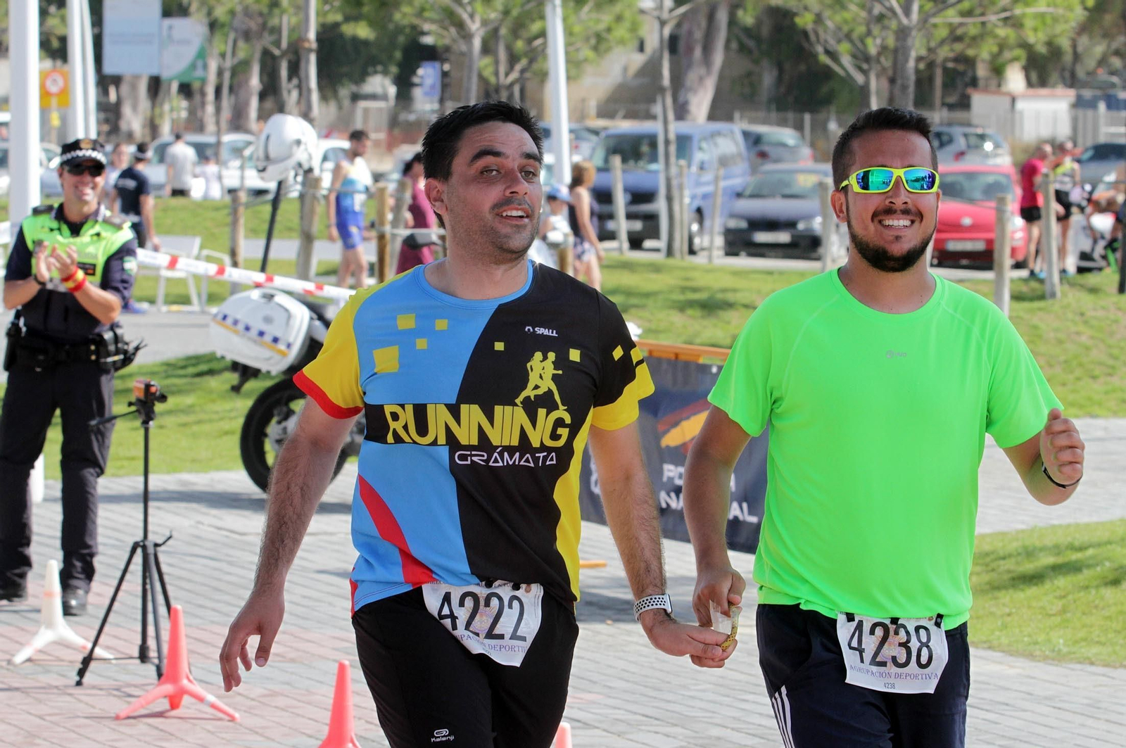 Imágenes de la Carrera Solidaria Ruta 091 organizada por la Policía Nacional