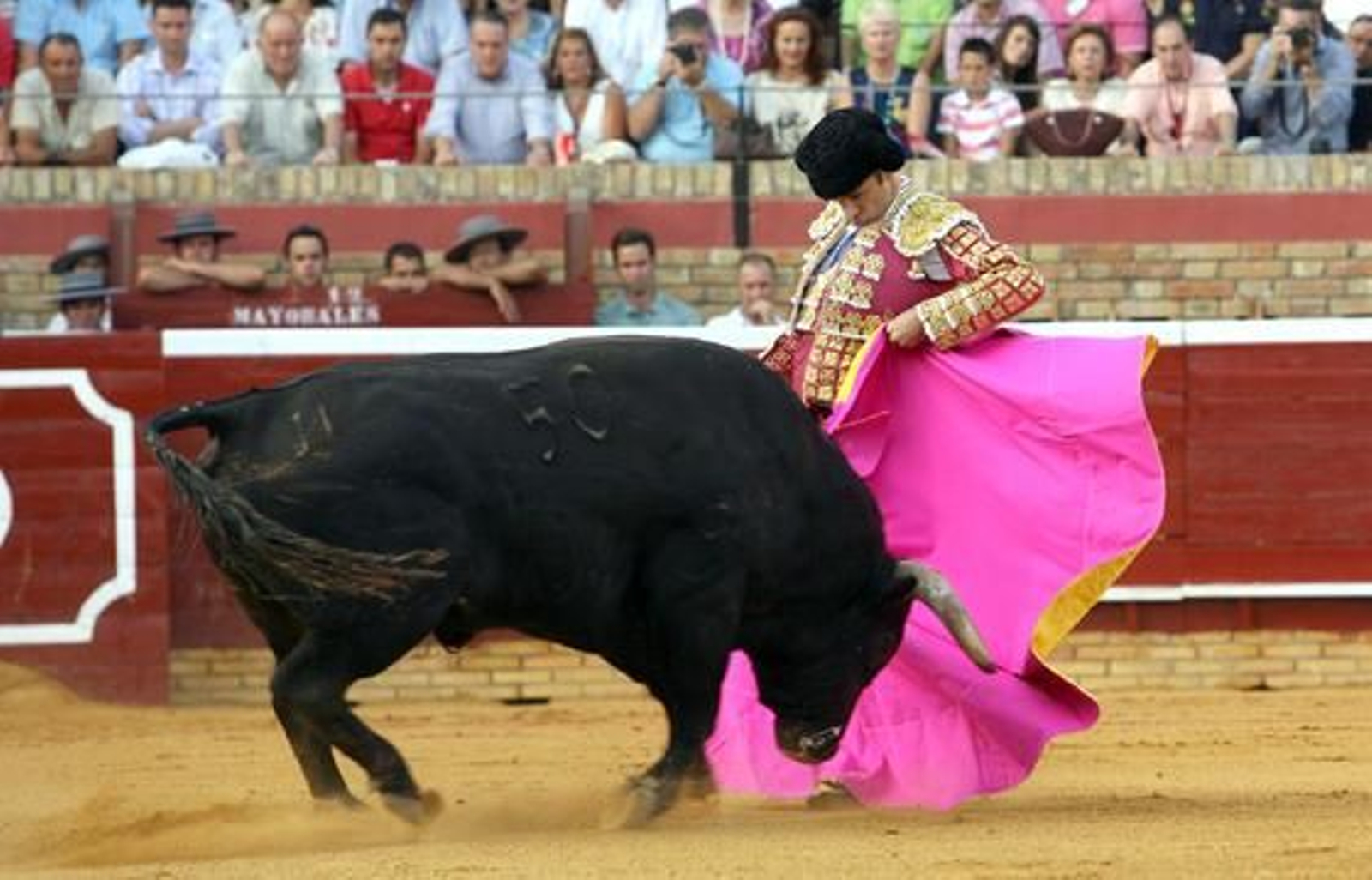 José Tomás y Morante de La Puebla llenaron de toreo la Plaza de Toros de la Merced en un mano a mano admirable

Foto: Espinola