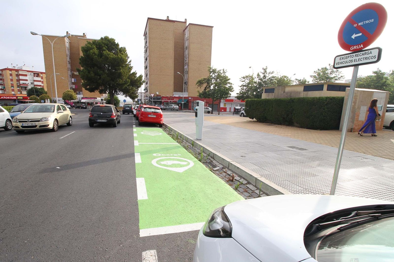 Punto de recarga para coches eléctricos en La Orden.