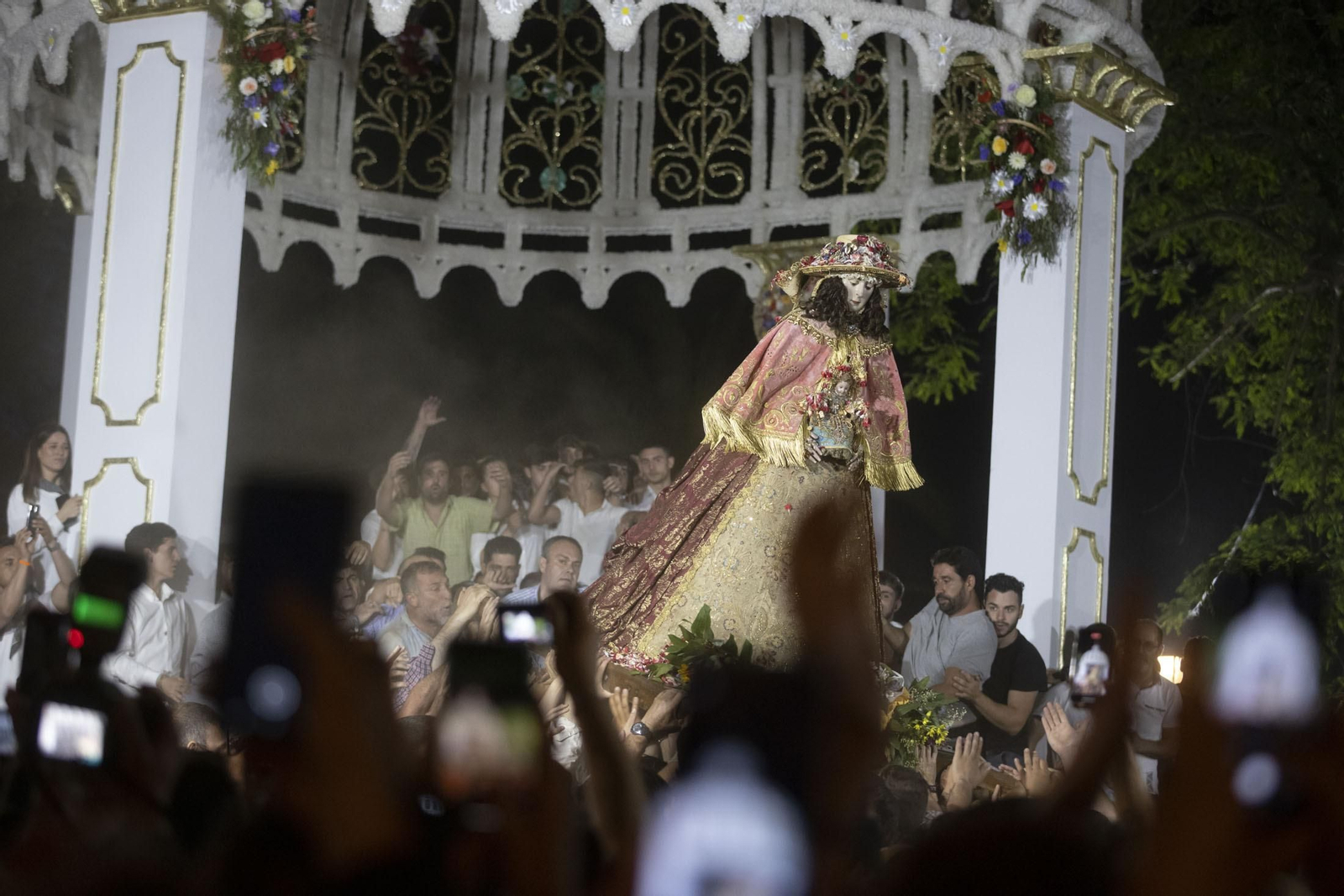 Imágenes del traslado de la Virgen del Rocío de Almonte hasta El Chaparral