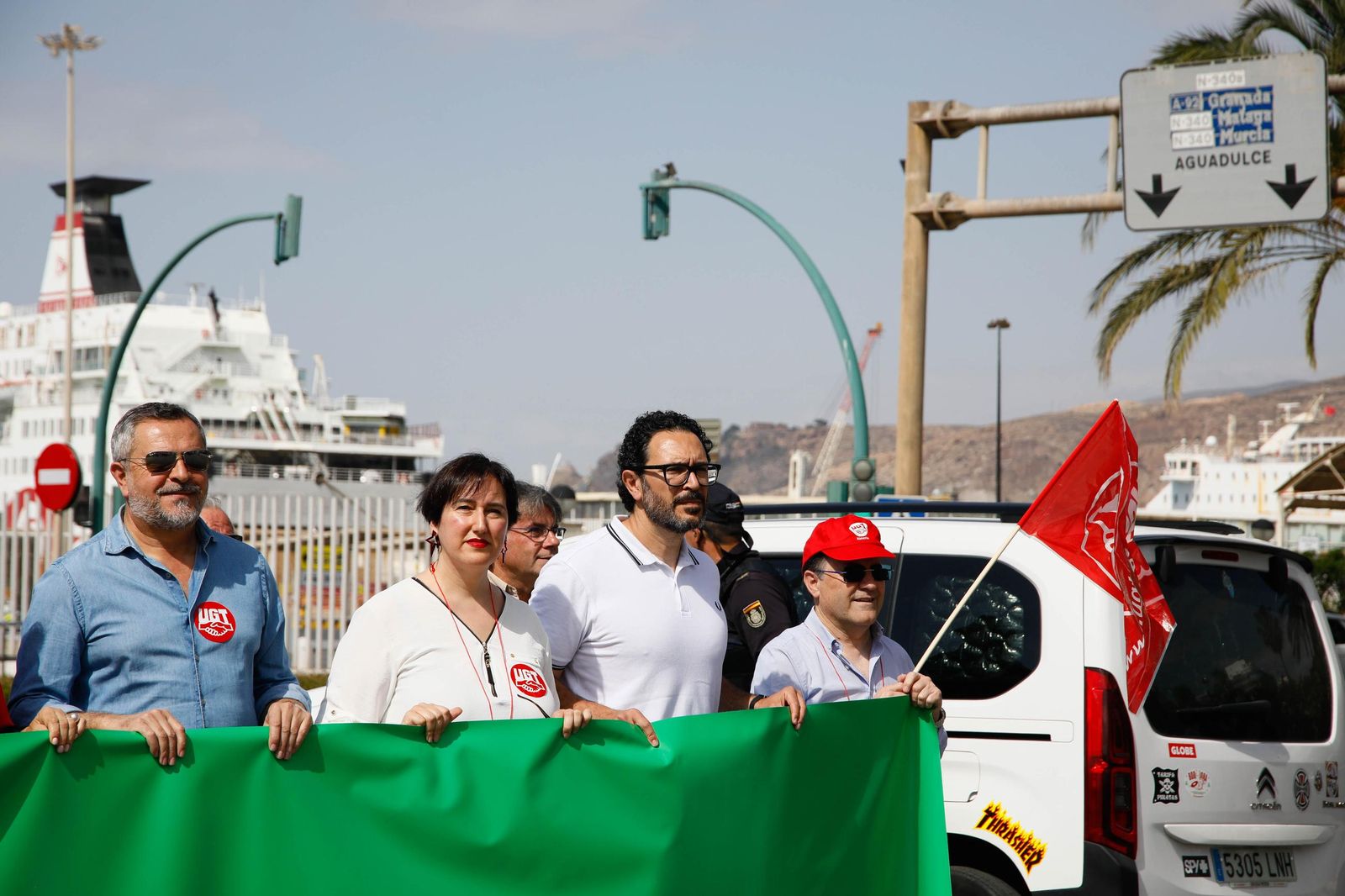 Las imágenes de la manifestaciones del 1 mayo en Almería, Día del Trabajador