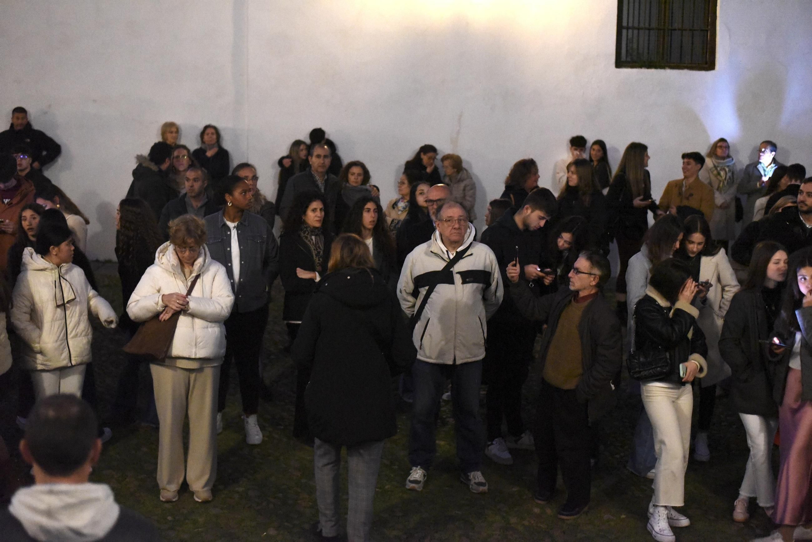 Las mejores imágenes del vía crucis del Cristo de la Clemencia en Córdoba