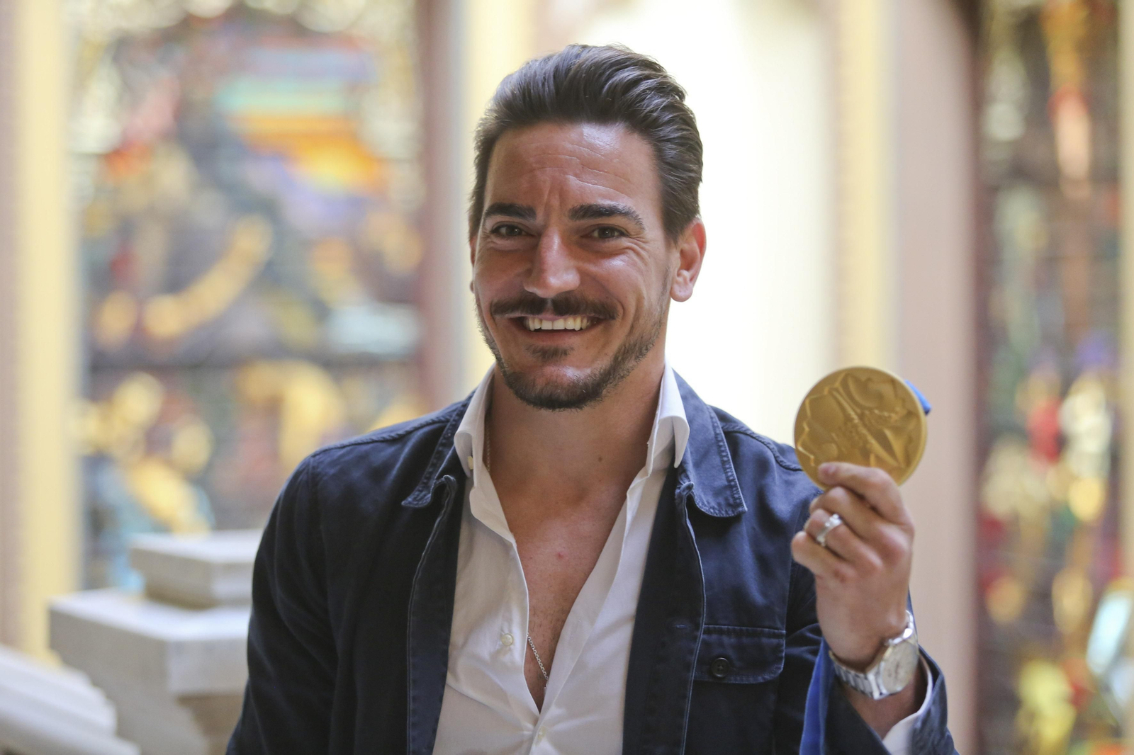 Las fotos del recibimiento a Damián Quintero en el Ayuntamiento