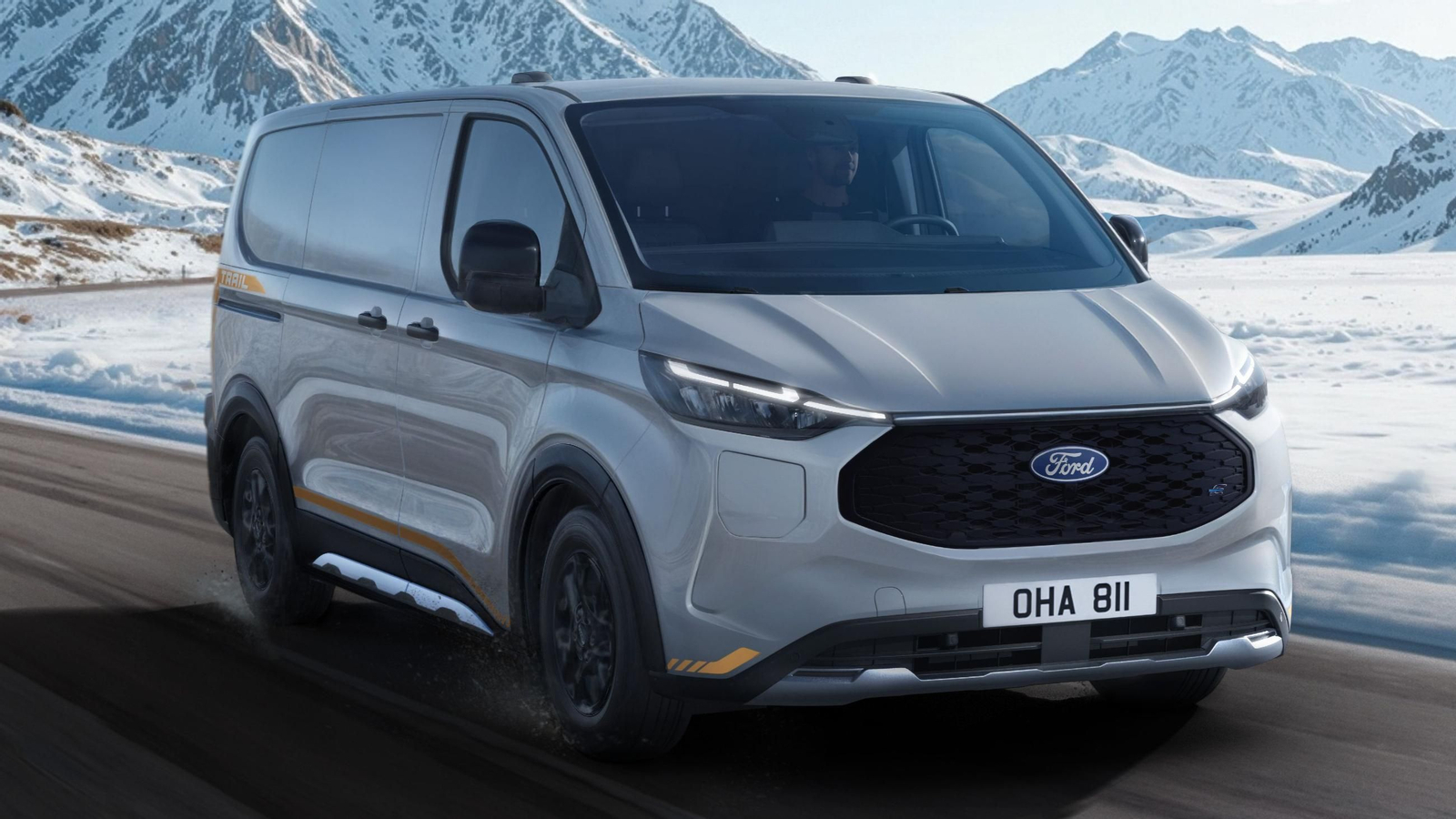 Ford E-Transit Custom, con más autonomía, recargas más rápidas y tracción total