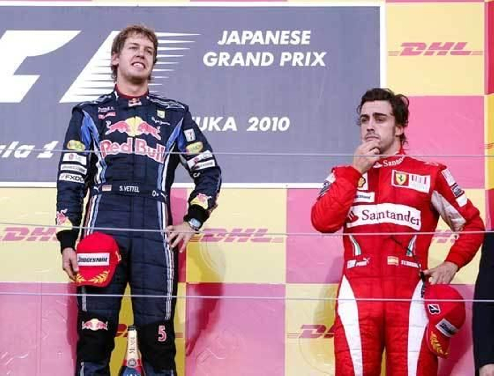 Fernando Alonso logra superar el peor circuito que le quedaba para Ferrari F10 con un tercer puesto detrás de los Red Bull del alemán Sebastian Vettel y del australiano Mark Webber

Foto: efe