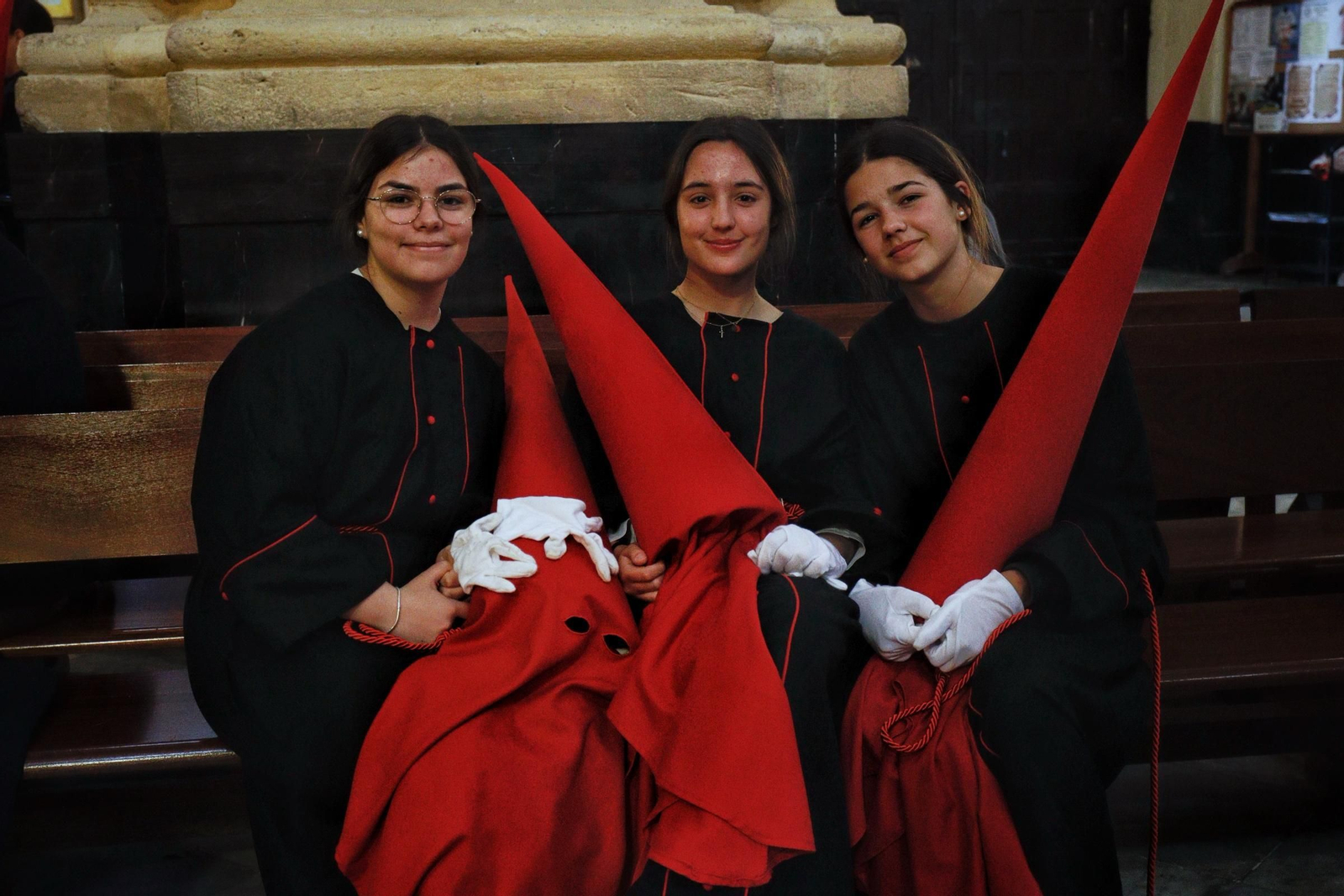 Imágenes de la salida del Perdón en la Semana Santa de Chiclana 2025