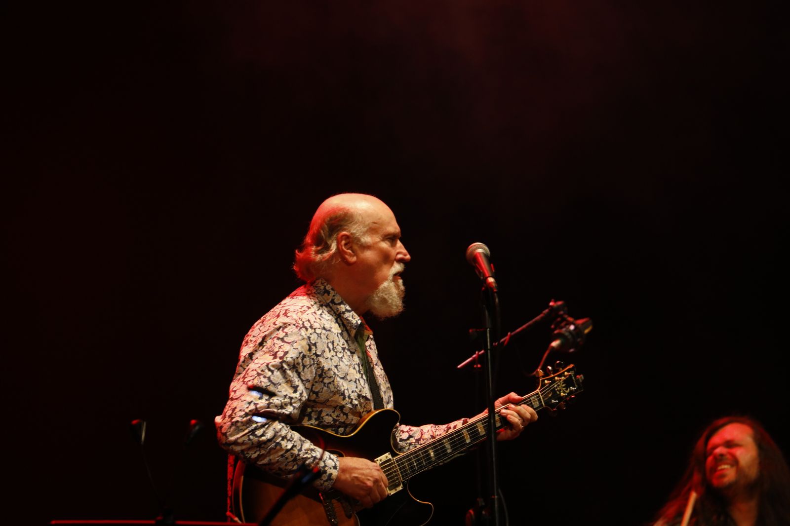 El concierto de John Scofield en el Festival de la Guitarra de Córdoba, en imágenes